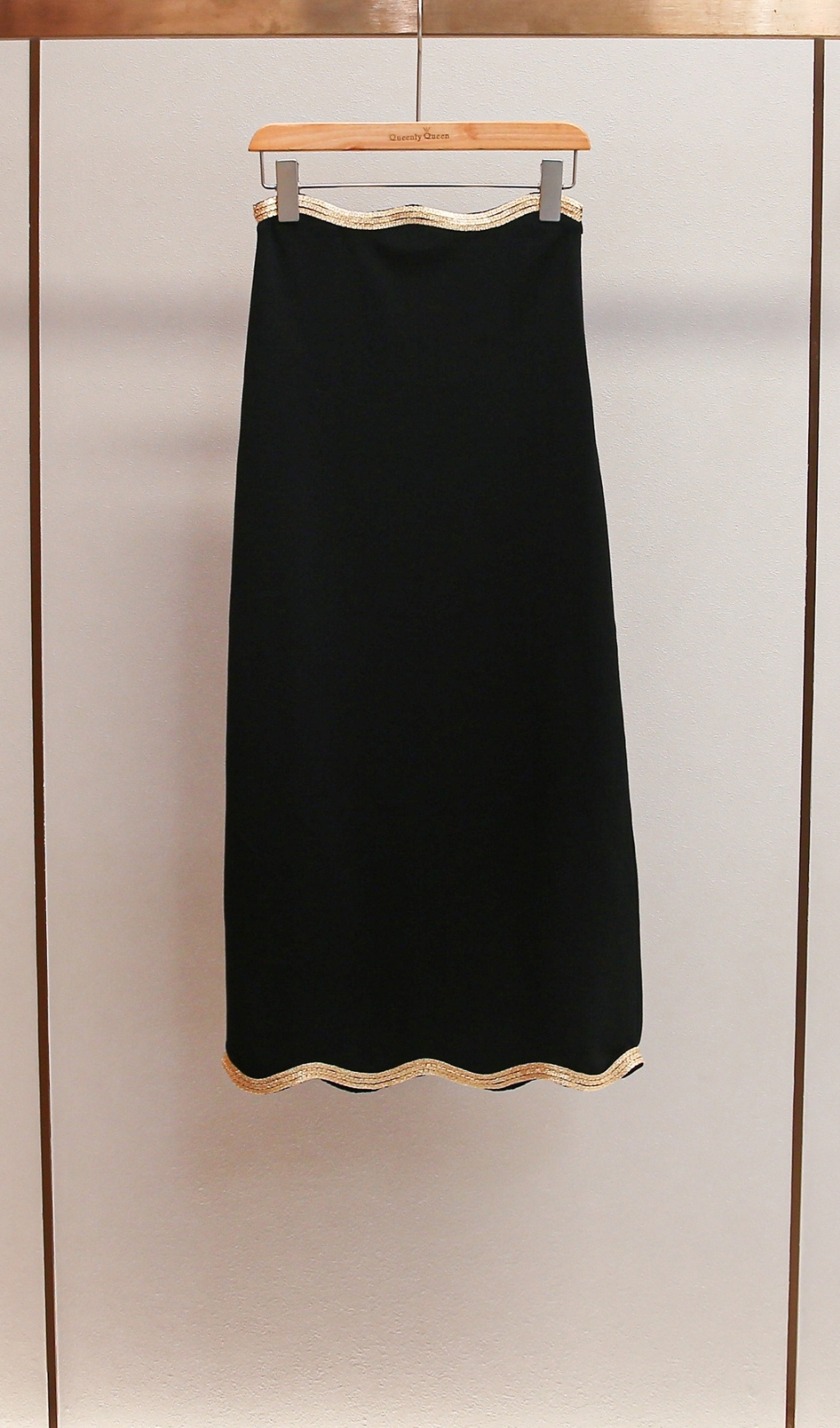 5707b06690c5f136137a0ffb178ffd63.jpg Fashionslee Women Chain Trim Midi Skirt