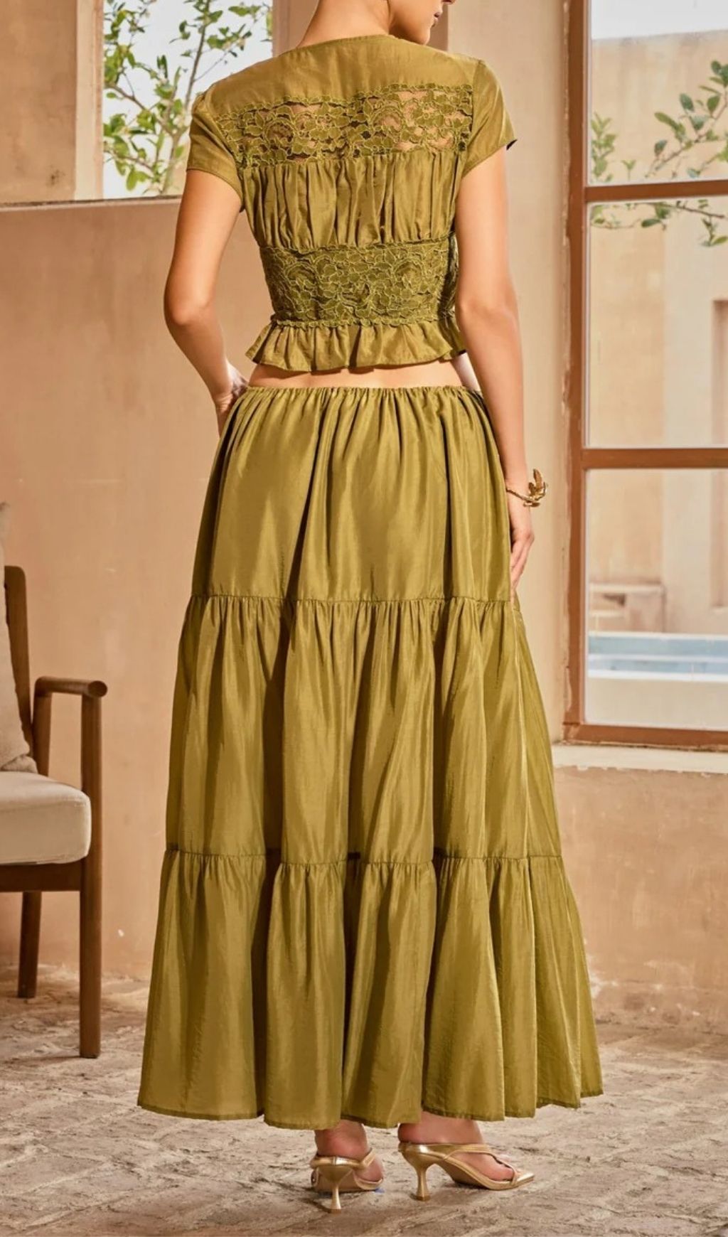 Fashionslee Women Elnyxa Plunge Neck Skirt Set