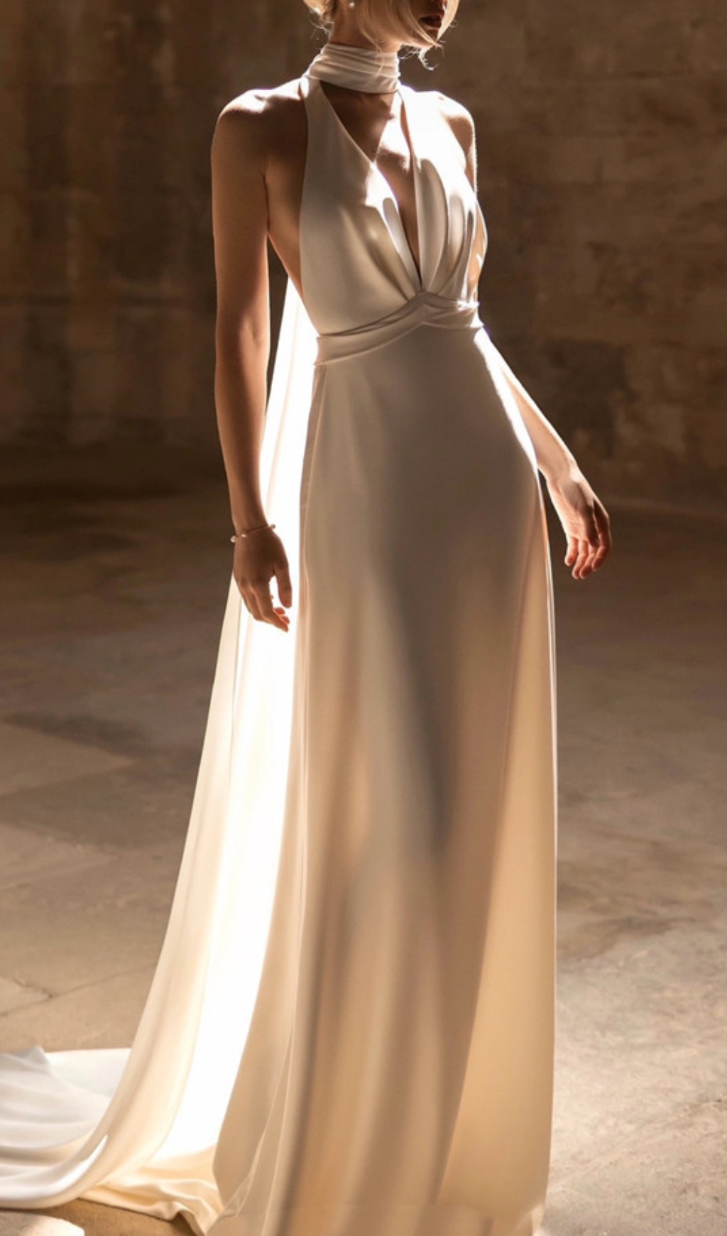 Fashionslee Women Deniz White Halter Backless Maxi Wedding Dress