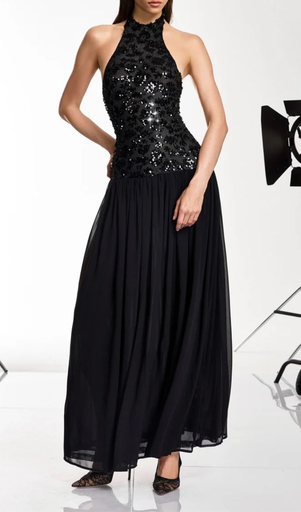 5a6ee0928b405b078d11280ca86c2d3e.jpg Fashionslee Women Keliro Sleeveless Sequin Maxi Dress