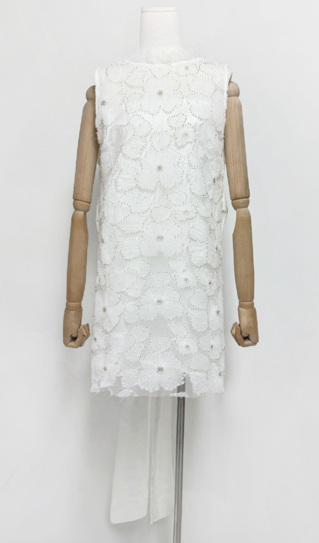 5a81c993b0433907a82fd542cff9d00d.jpg Fashionslee Women Gaby Flower Beaded Bow Mini Dress