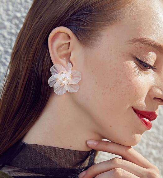 5bfd16cf4dd88e67f73c27e016dd11ff.jpeg Fashionslee Women Flower Earring