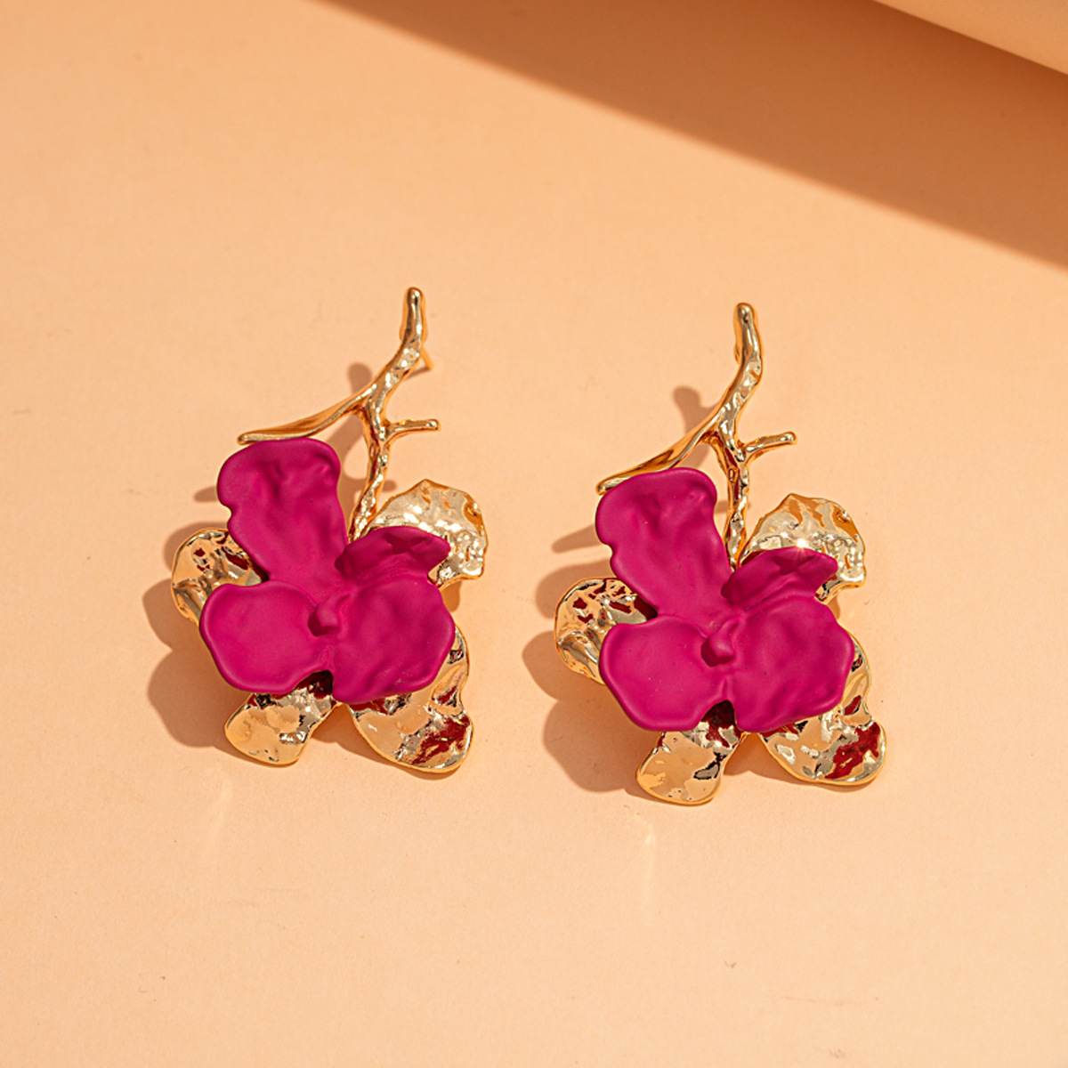 5d8407dd1349ab3e35edc3d4b512462f.jpg Fashionslee Women Jordynn Flower Earrings