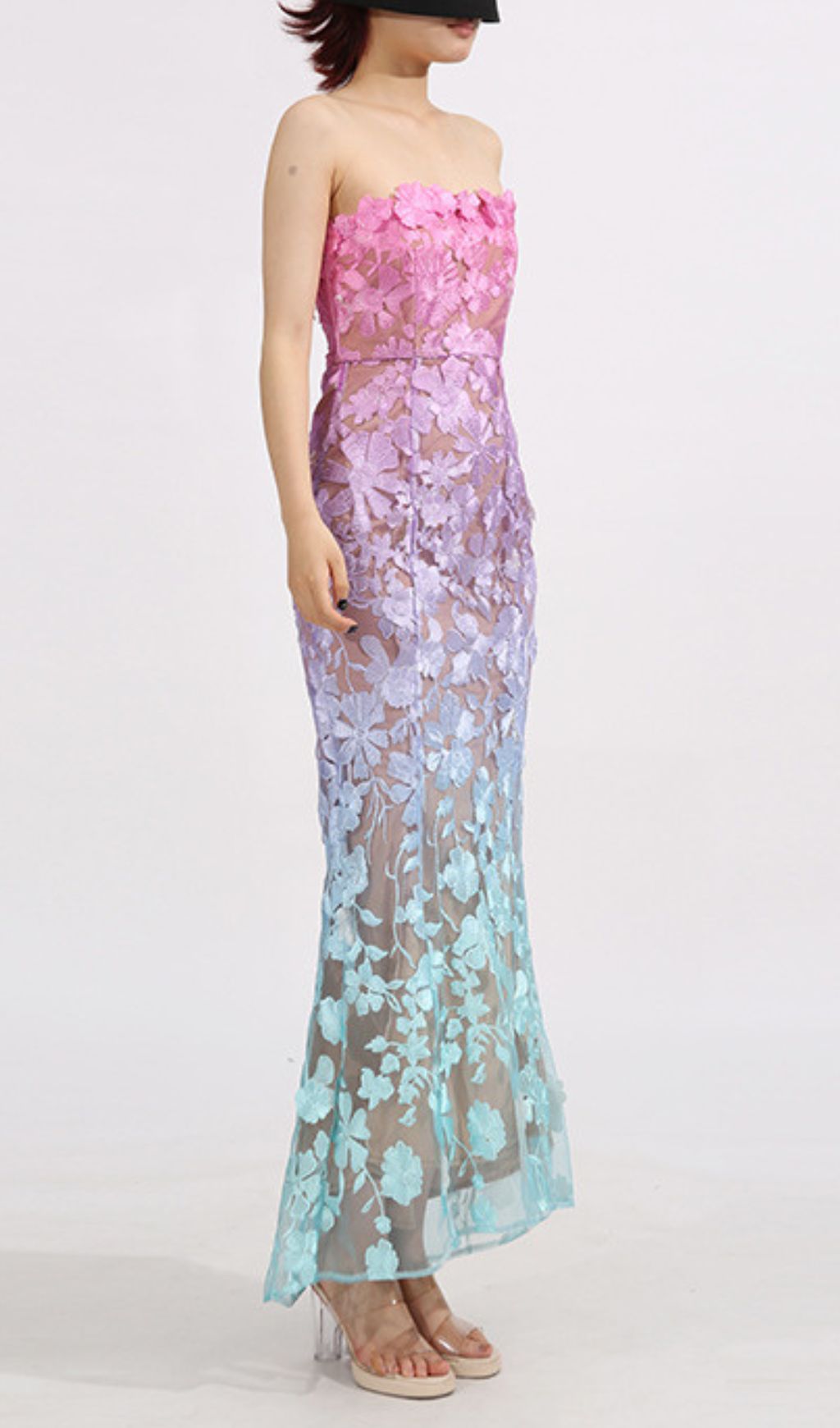 5dc84ddd49fd1e9a2cf0d75edcc78767.jpg Fashionslee Women Elora Strapless Flower Embroidery Maxi Dress