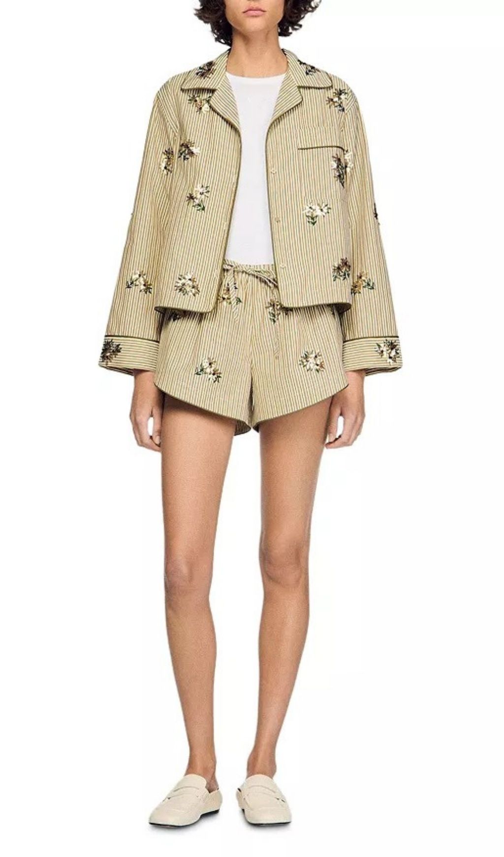 5f3a74637d210fd63be9381445113f15.jpg Fashionslee Women Floral Embroidered Striped Shorts