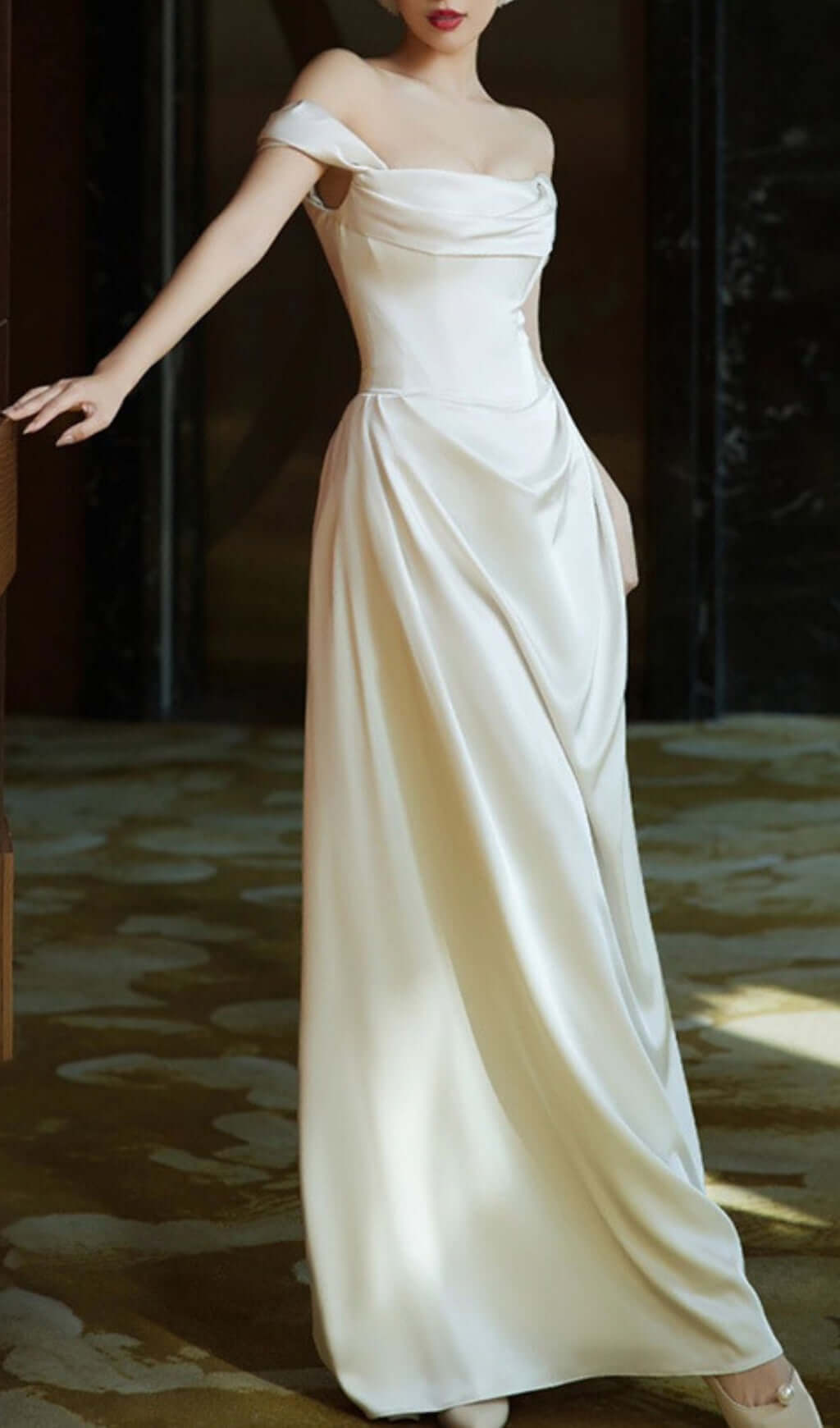 5f534491efdf13839a9541a06cd5be9a.jpeg Fashionslee Women Avishag Satin Corset Wedding Dress