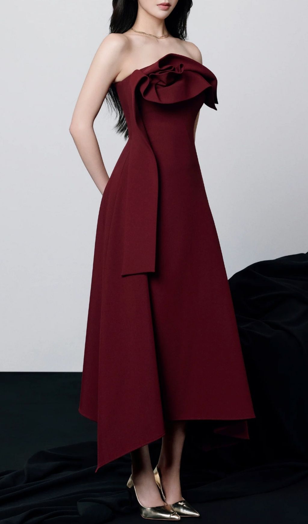 6006aa9fd7185c347b1802f8bf04929b.jpg Fashionslee Women Kesia Red Strapless Midi Dress