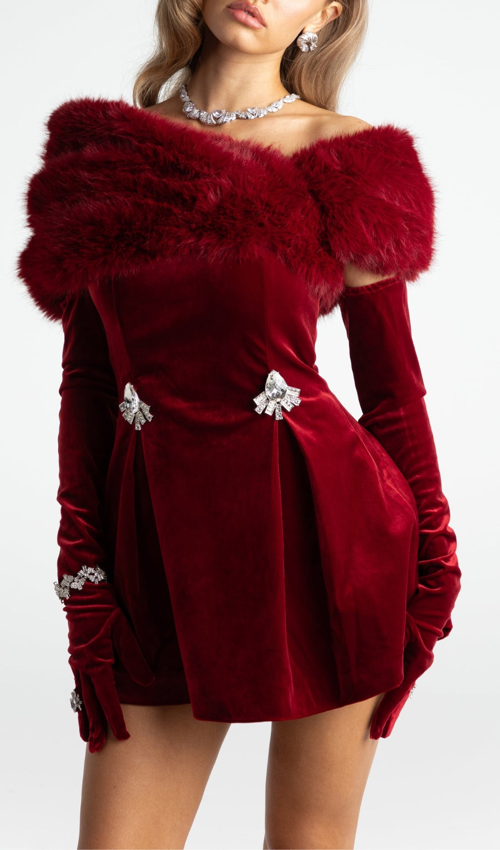 6261eaeb85af01a6955736eb0b53340f.jpeg Fashionslee Women Ainhoa Red Velvet Mini Dress