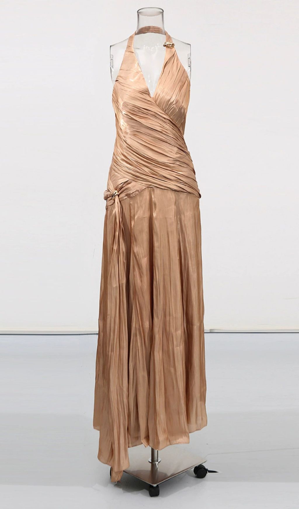 Fashionslee Women Evonnia Halter V-Neck Maxi Dress
