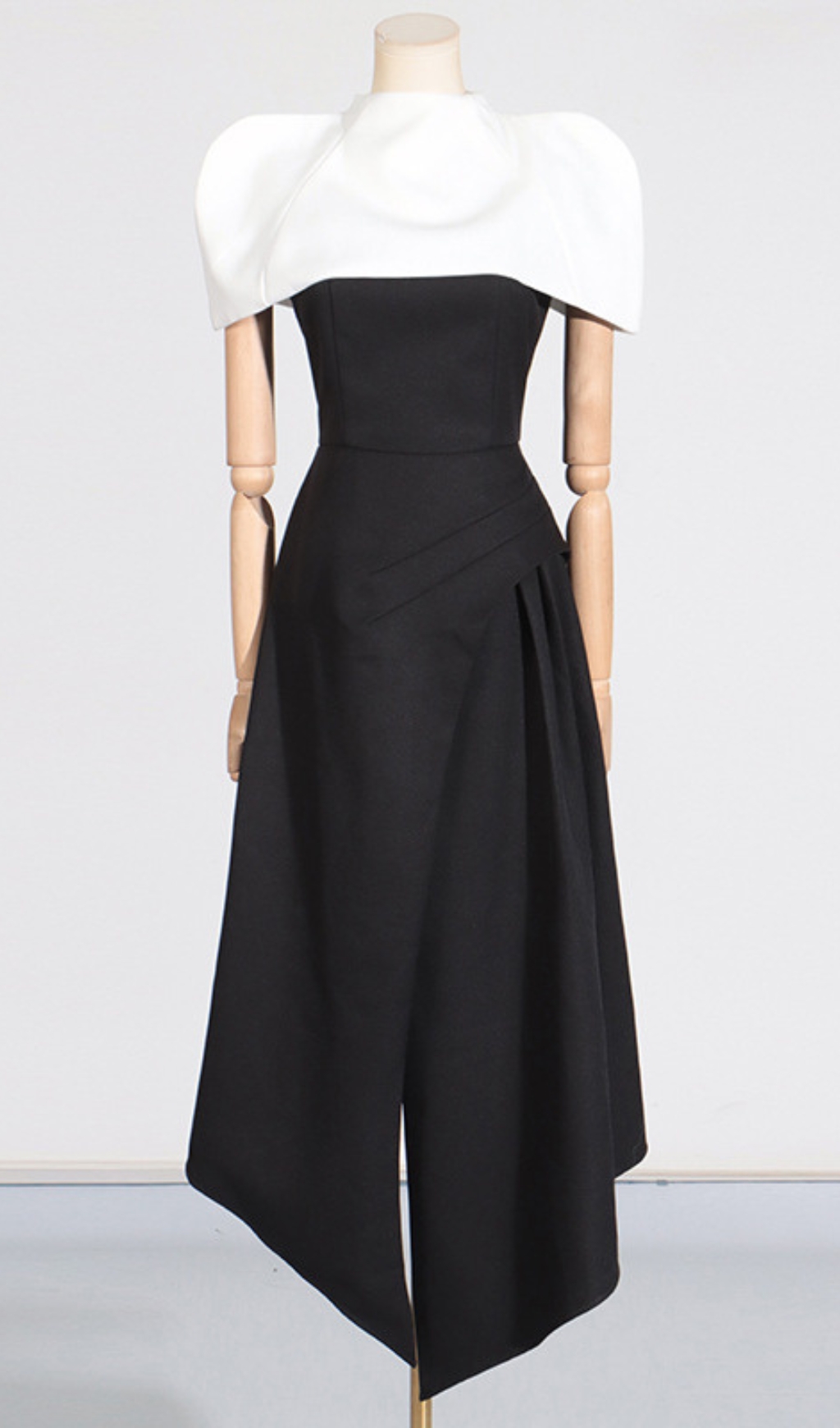 Fashionslee Women Carlen Black Maxi Dress With White Shawl