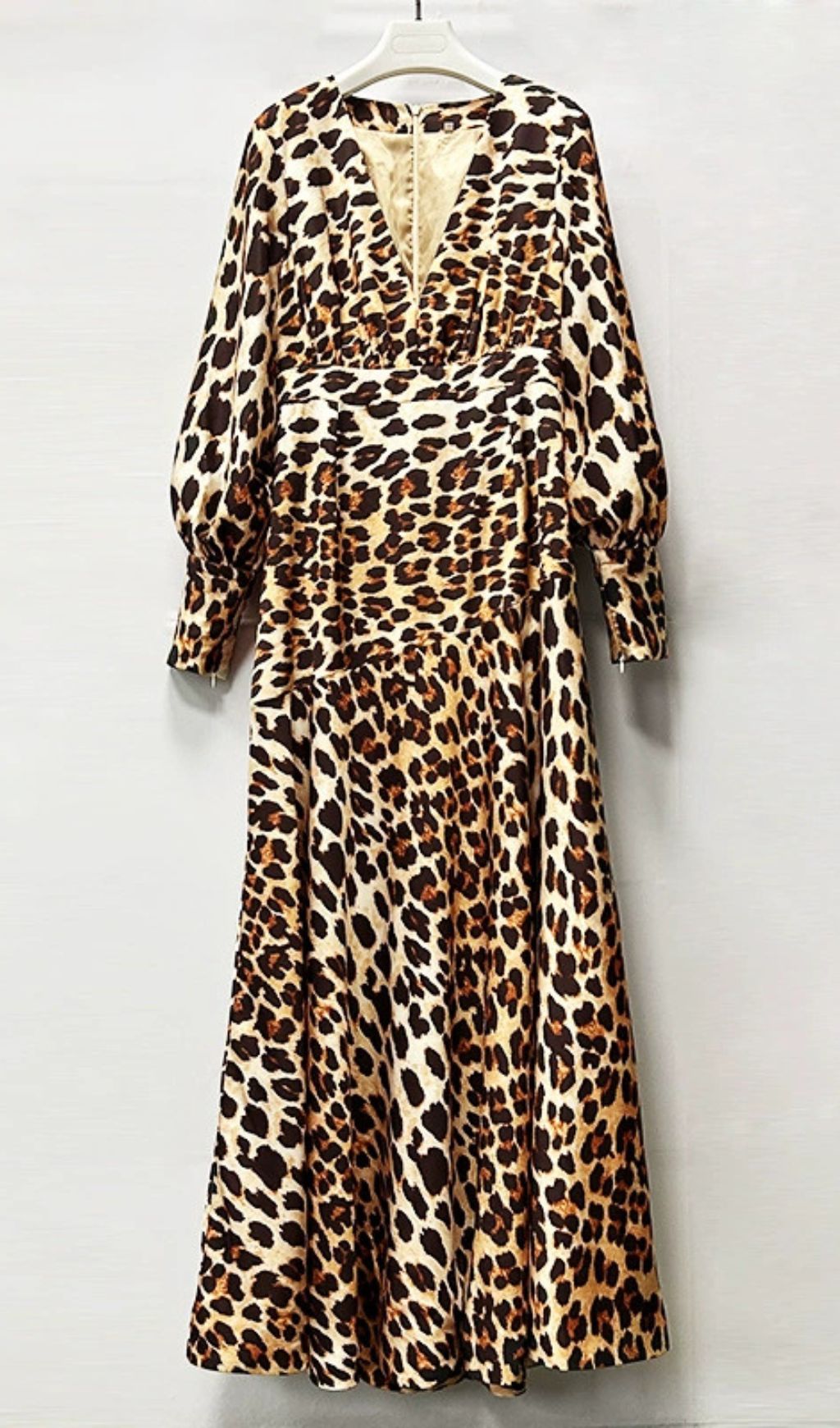 TRENDING LEOPARD V-NECK MAXI DRESS - OWNCI TRENDING LEOPARD V-NECK MAXI DRESS - OWNCI
