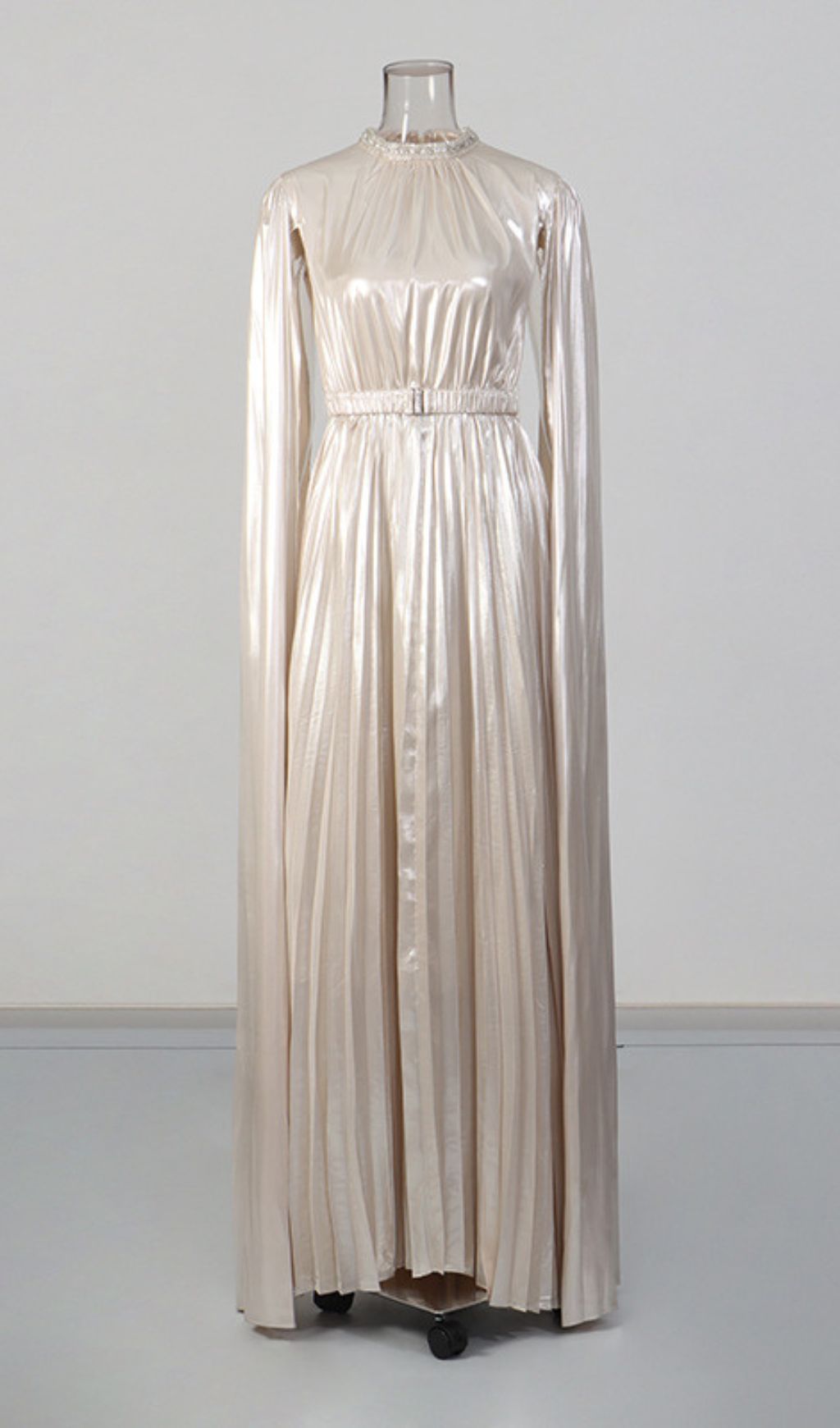 65696a3e95e71368c9fdfb5eacc823d3.jpg Fashionslee Women Kacia Embellished Long Sleeve Maxi Dress
