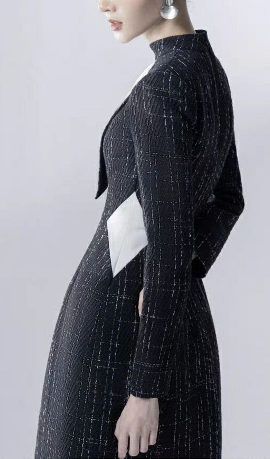 6618793d5865a6a159c7b43163594688.jpeg Fashionslee Women Halter V-Neck A-Line Jacket Dress In Black