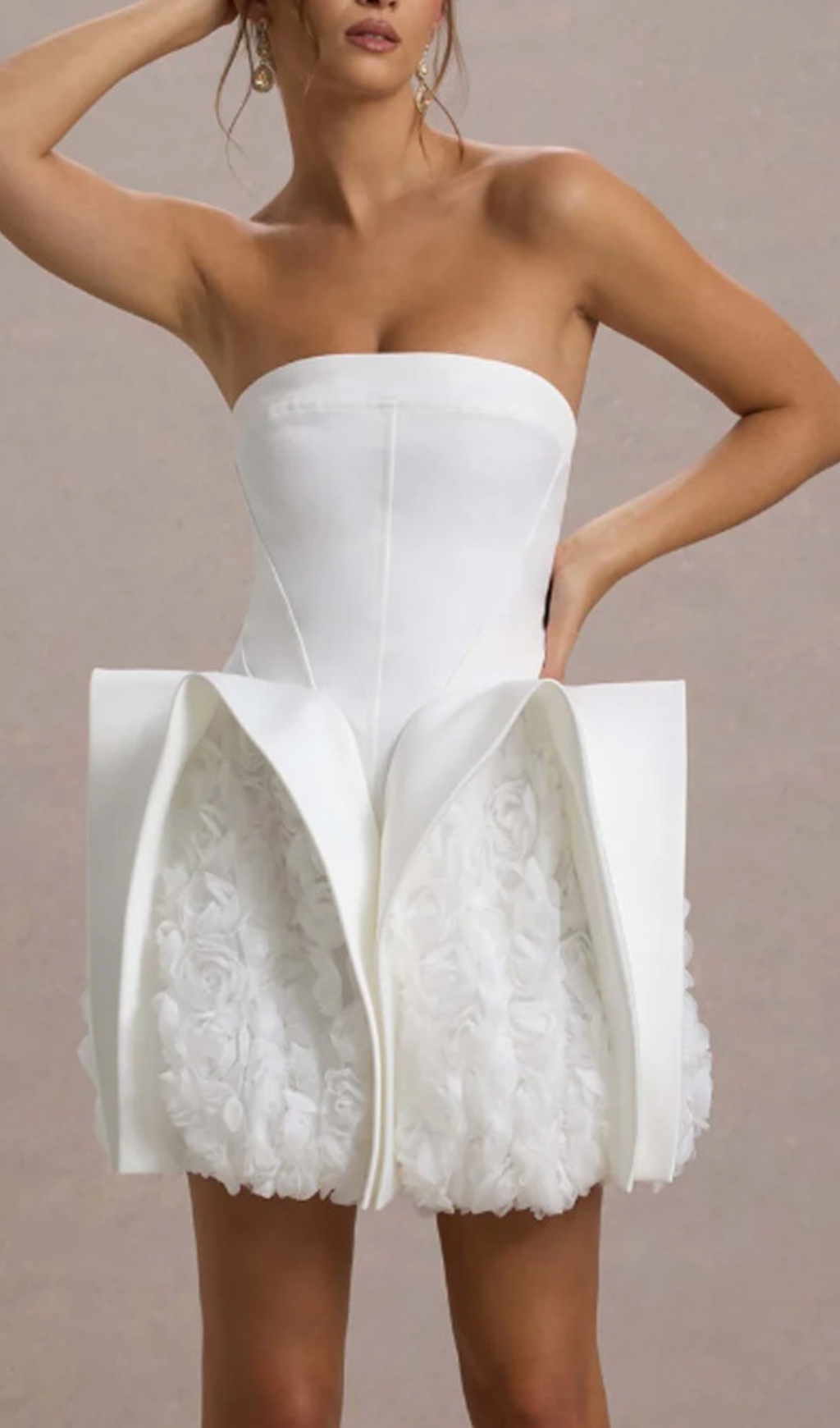 6627371537f19e10f2e86cc73cadb83a.jpg Fashionslee Women Dietrich White Strapless Flower Mini Dress