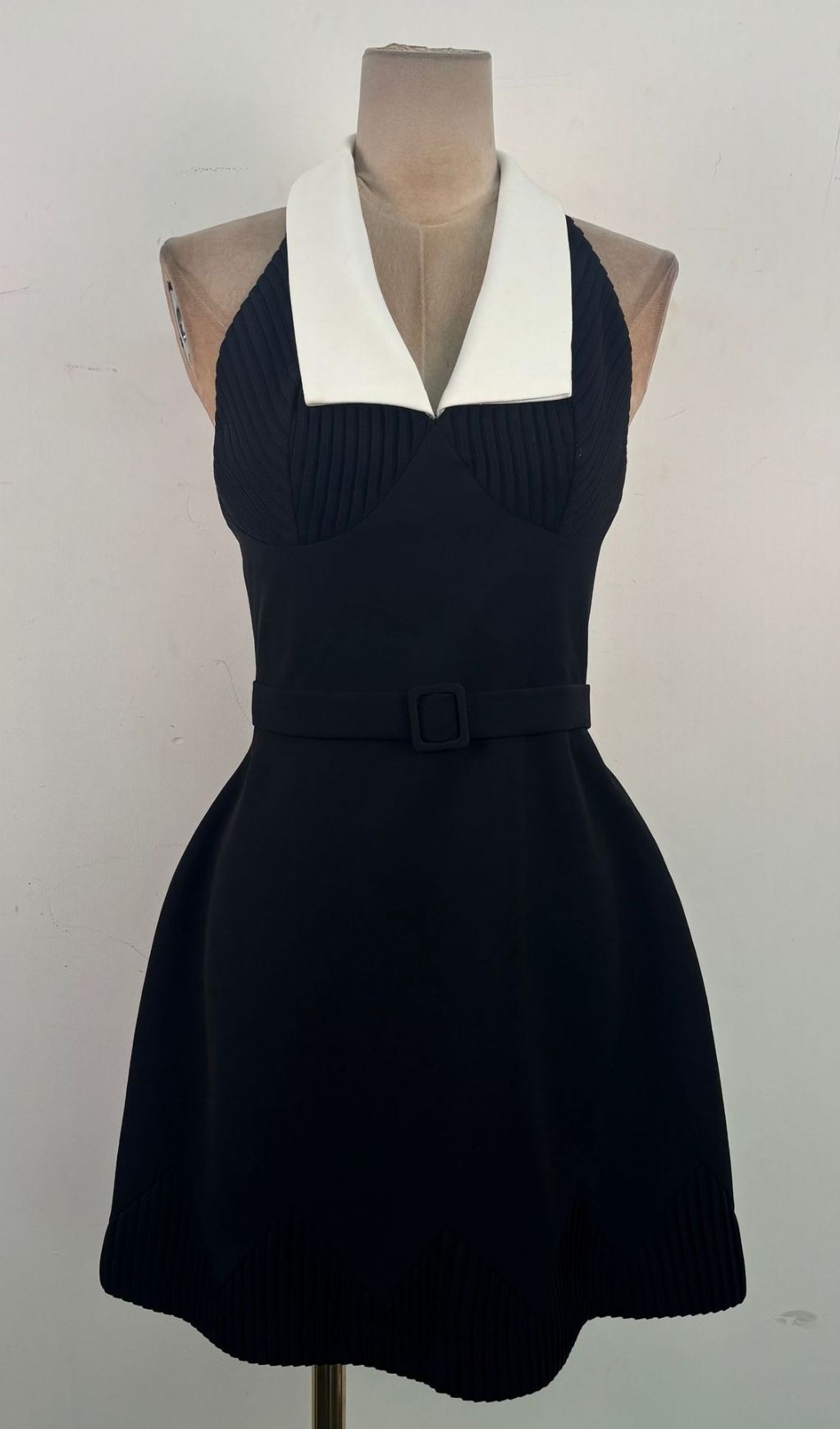 Fashionslee Women Keet Black Halter Backless Mini Dress