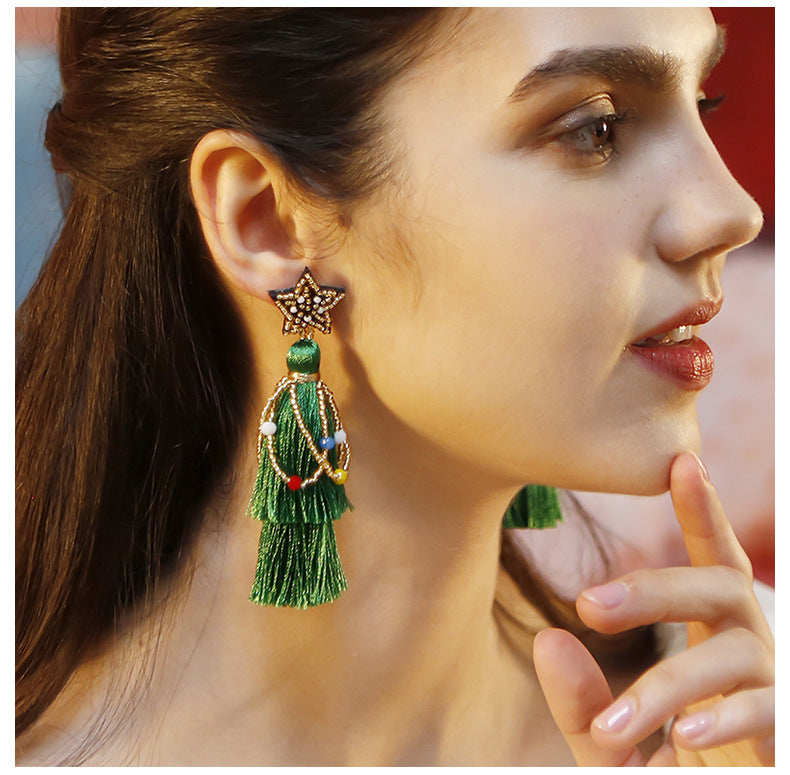68b0802daa76c2a3df8cb3042c06f240.jpeg Fashionslee Women Arif Star Tassel Earrings