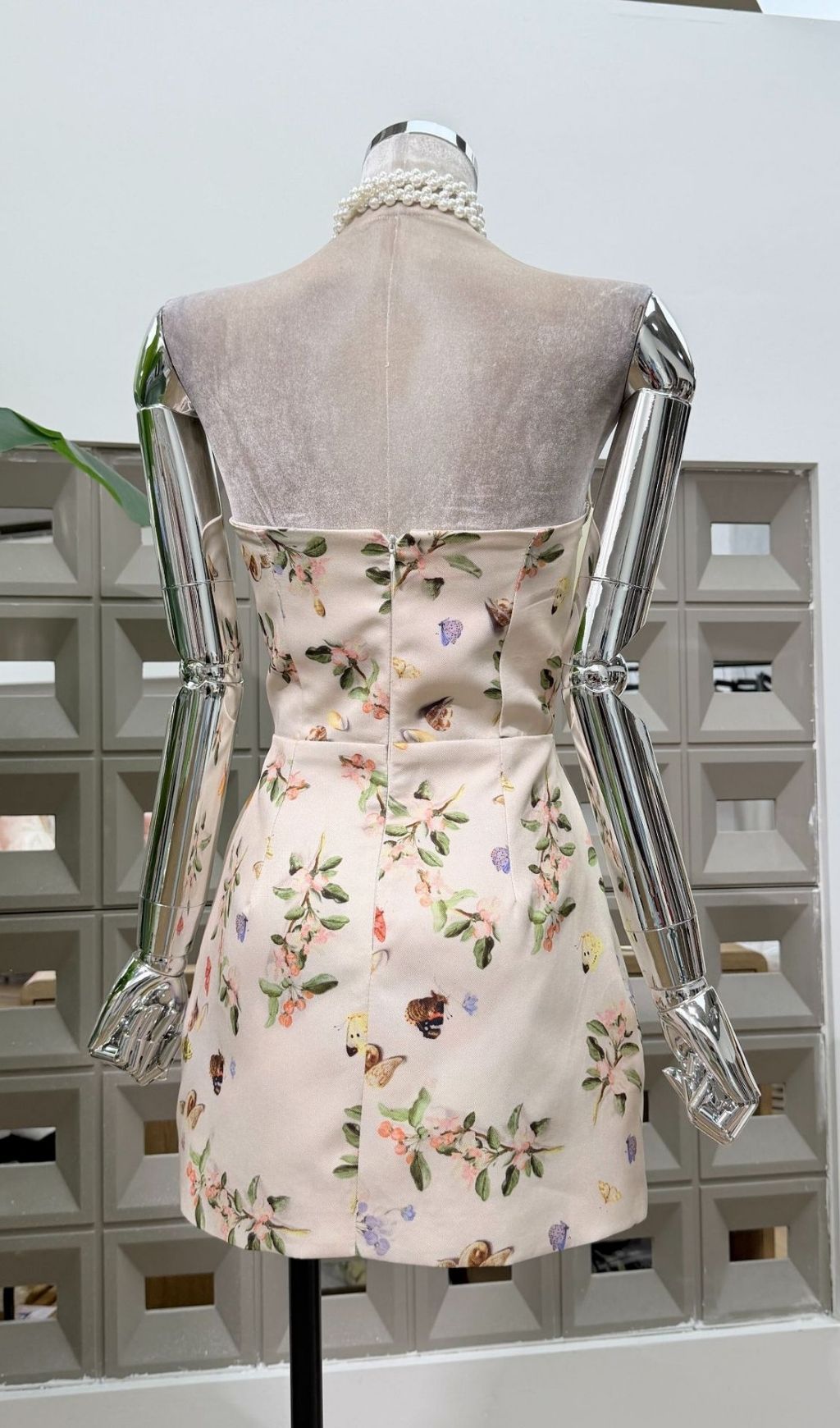 TRENDING STRAPLESS FLORAL MINI DRESS - OWNCI TRENDING STRAPLESS FLORAL MINI DRESS - OWNCI