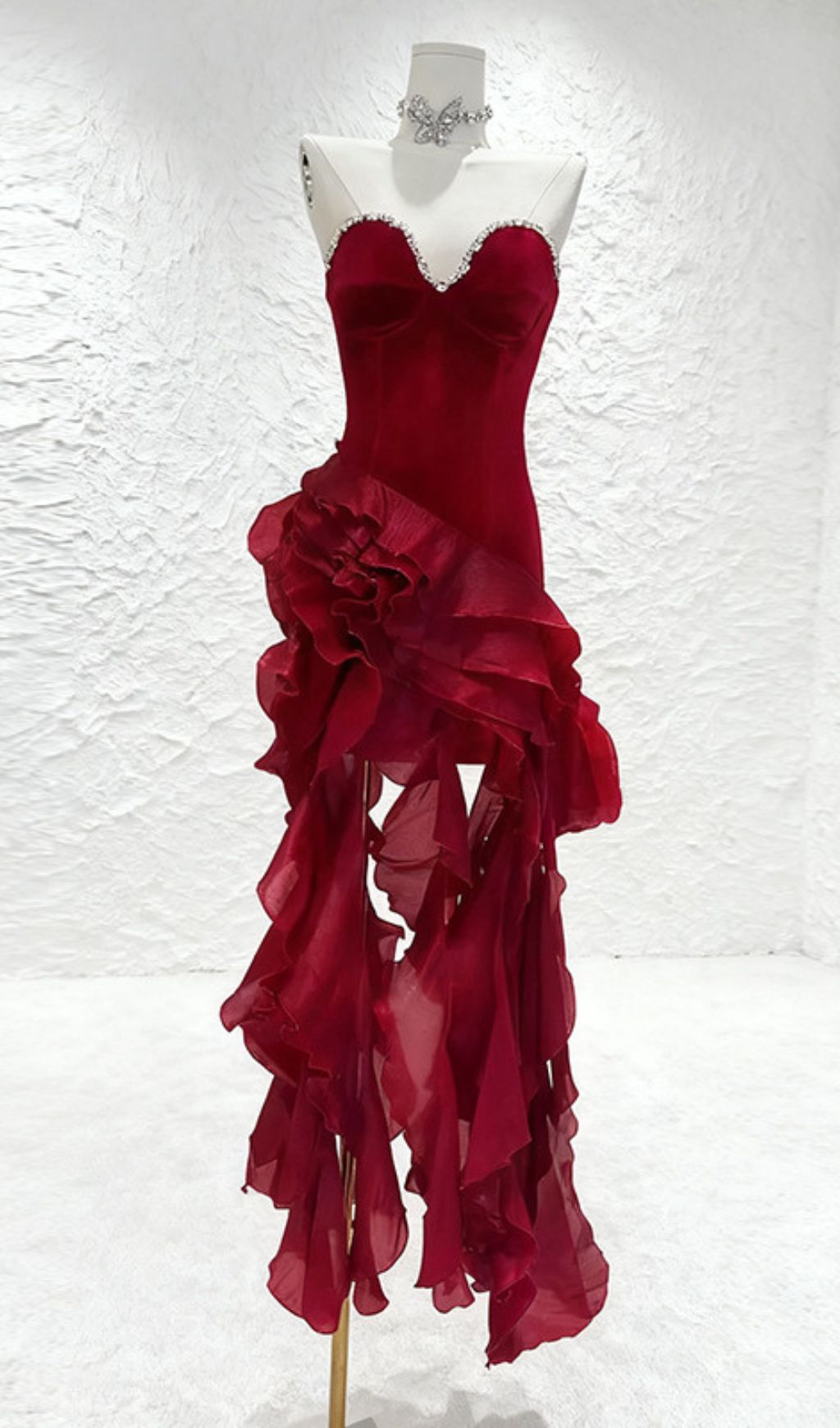695ca263cc227ea18f8668b3a7ab4043.jpg Fashionslee Women Hova Strapless Ruffle Maxi Dress
