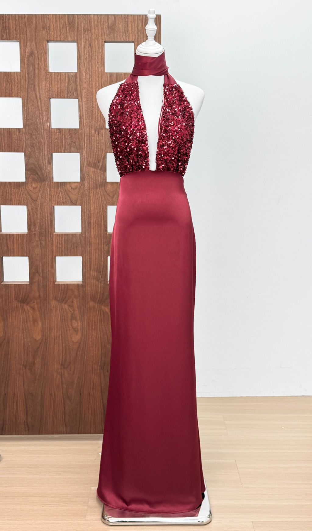 6ae316a3ca4dc0bc550b82b0eed5dee3.jpg Fashionslee Women Joffrey Red Halter Sequin Maxi Dress