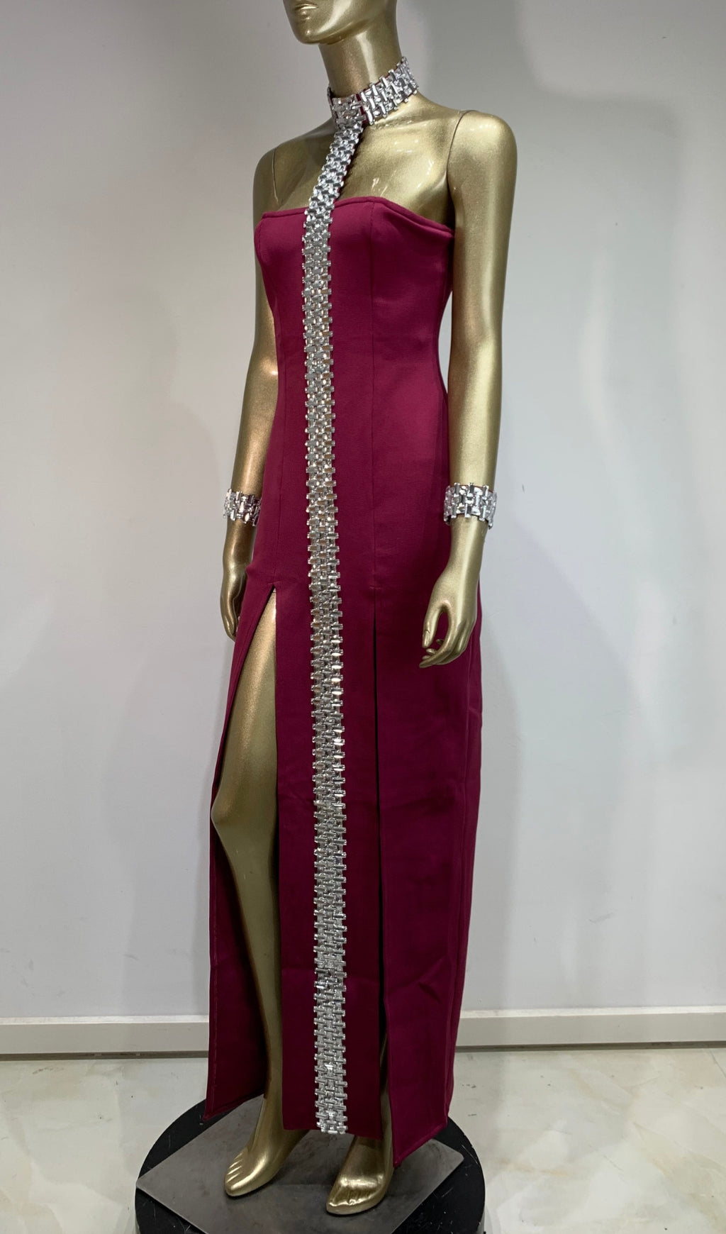 Fashionslee Women Bubba Bandage Maxi Dress With Diamond Choker And Bracelet