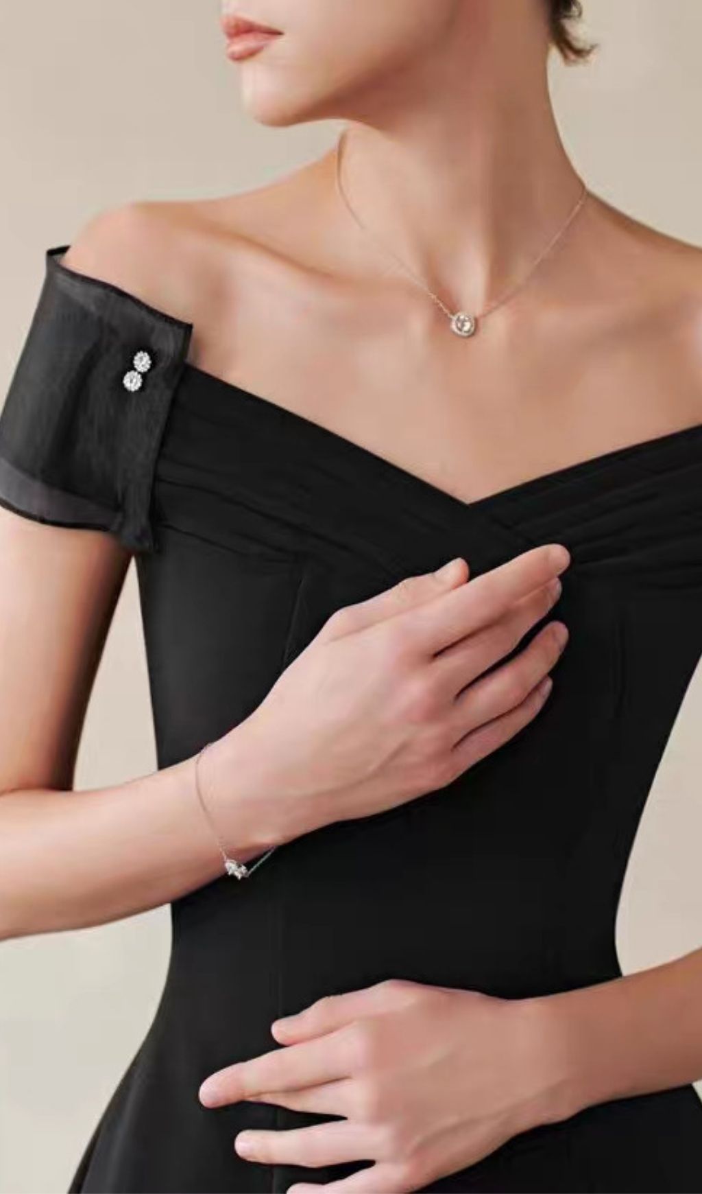 6afc83224c52b16540efd5ee2be35a81.jpg Fashionslee Women Kinu Black Off-Shoulder Maxi Dress