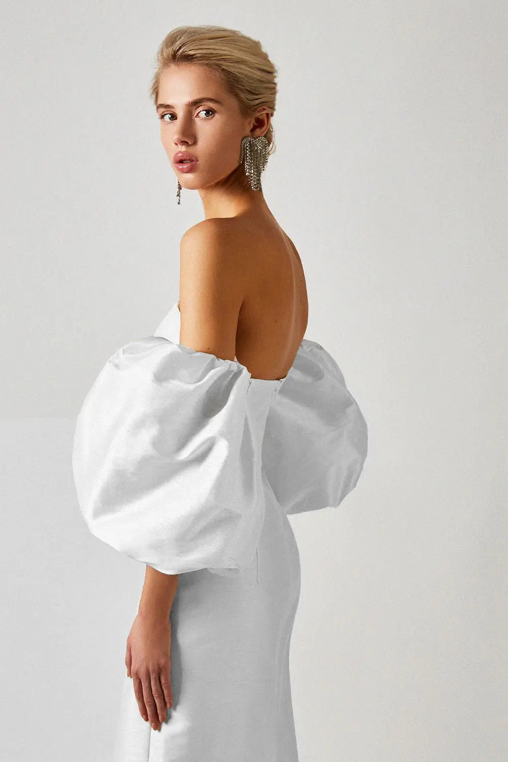 6be411abcfa17321b86ef325f6fc7d08.jpeg Fashionslee Women Off Shoulder Backless Puff Sleeves Midi Dress