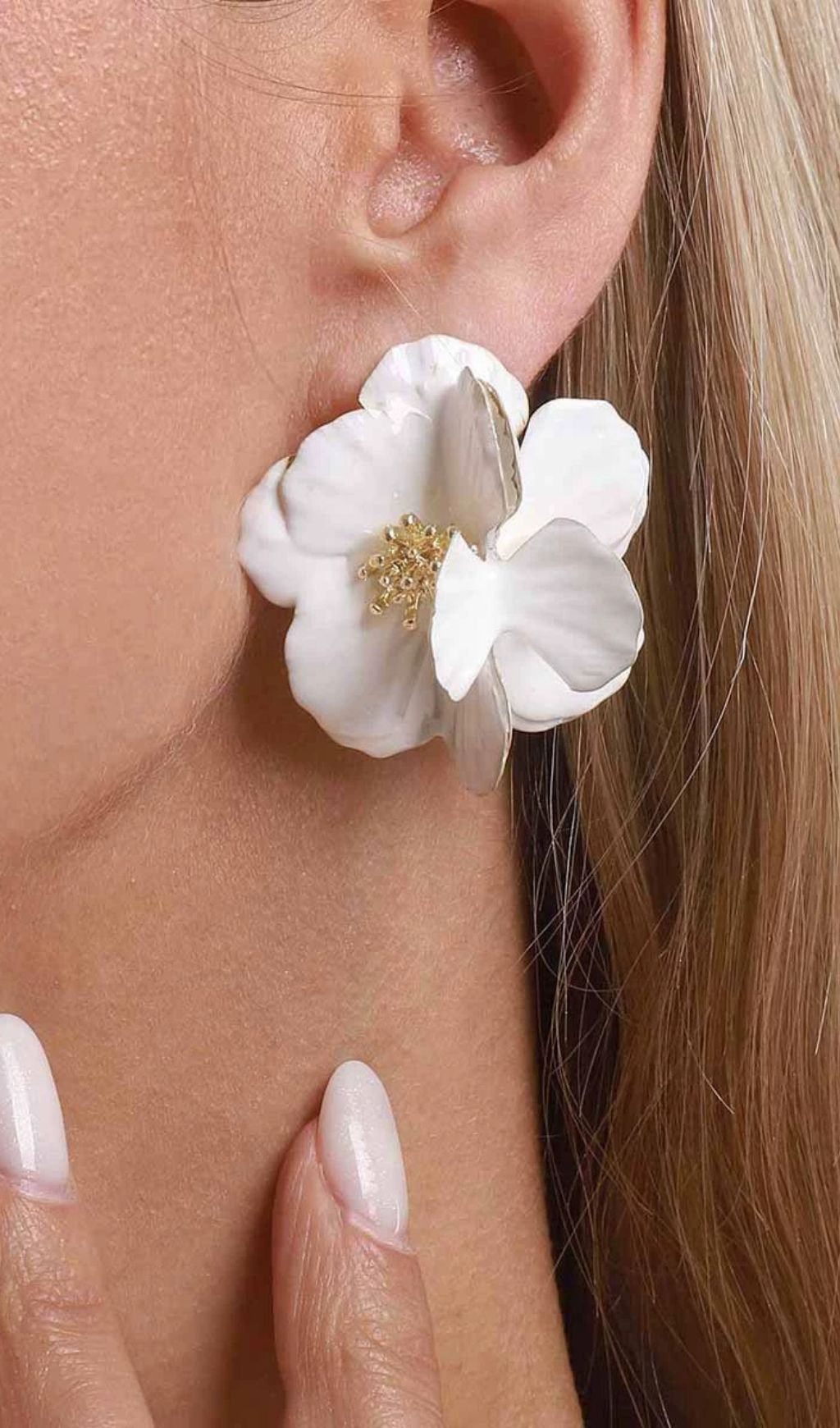 6cff4a870a92defdb86c8dfb1d5fad18.jpg Fashionslee Women Joyita Flower Earrings