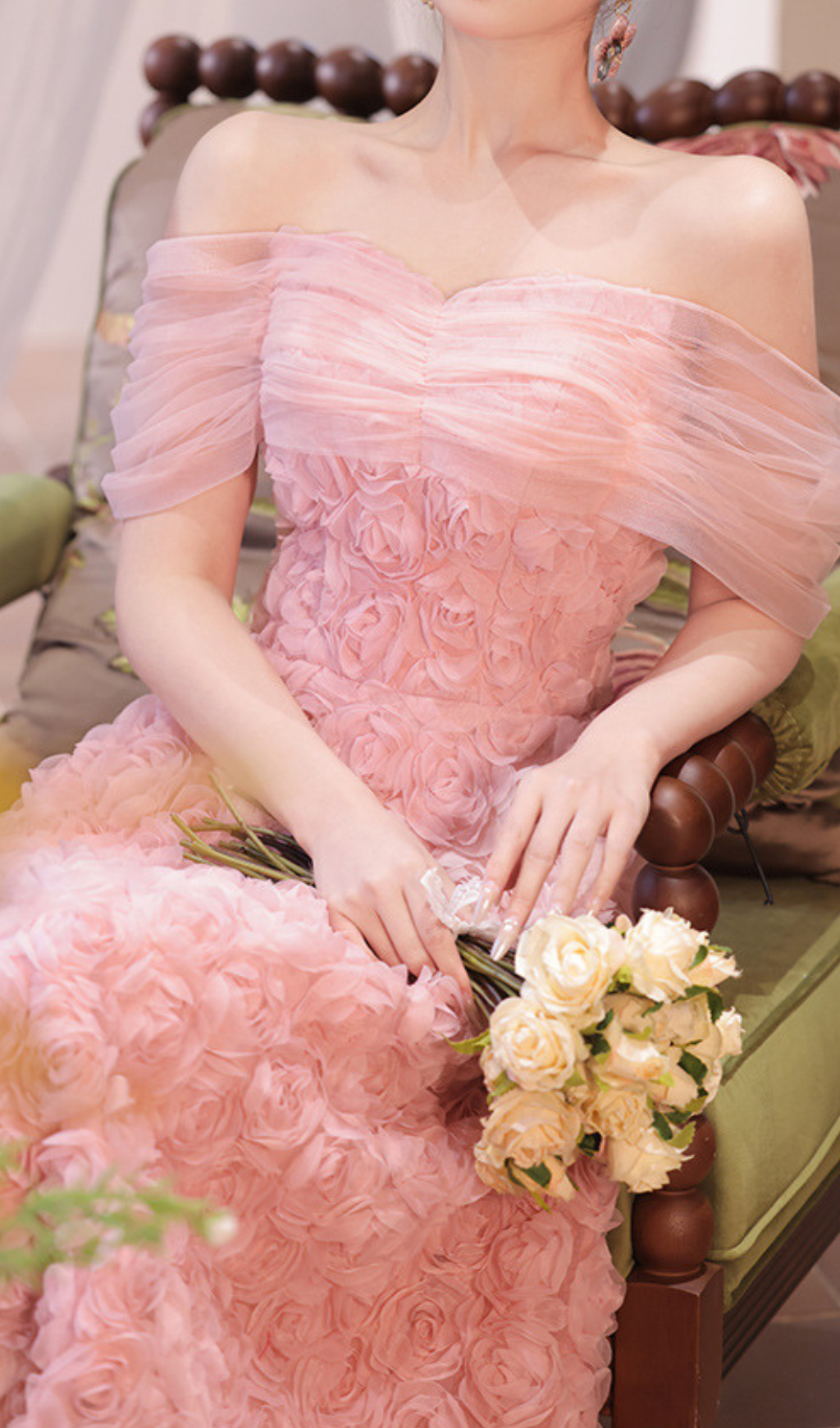 6d16d59b3f22906171fa346f801f8234.png Fashionslee Women Giovani Pink Flower Midi Dress