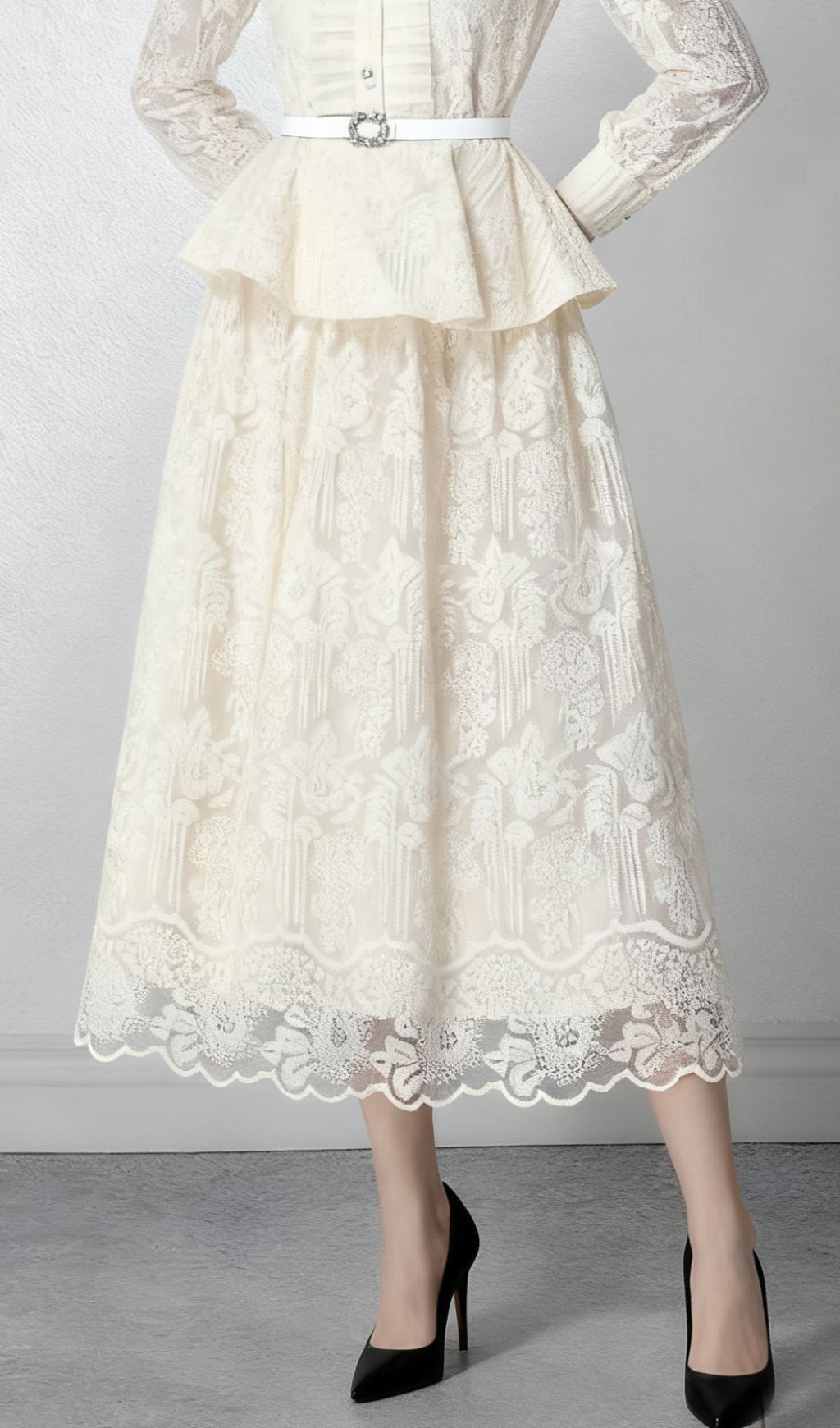 6d659c9a5106add23aa7e727b2e53b3d.jpg Fashionslee Women Iikka Lace Long Sleeve Midi Dress