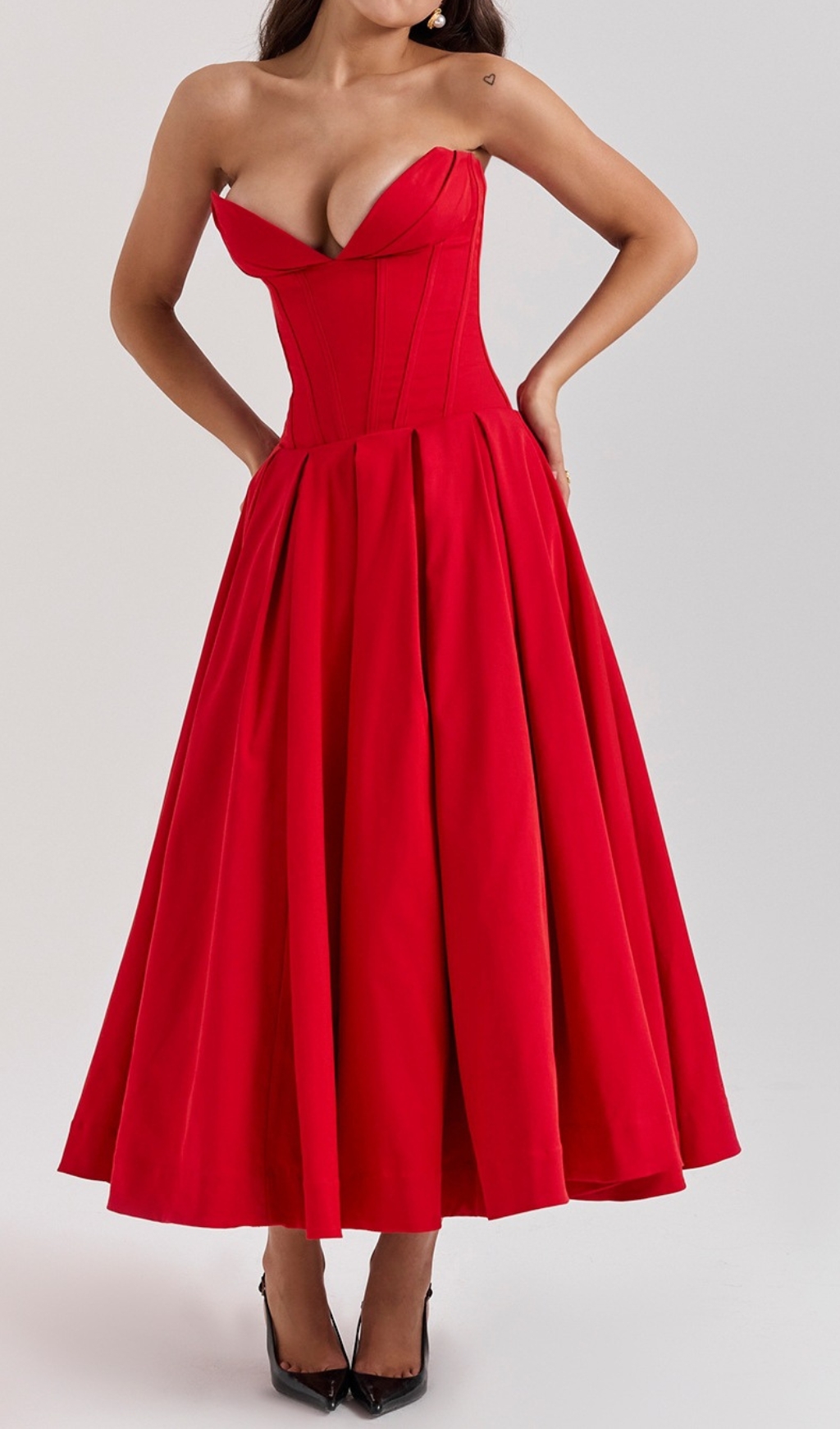 6eb3b734f7e9b41ef6f6b6ad573e3c63.jpg Fashionslee Women Devani Red Strapless Corset Midi Dress