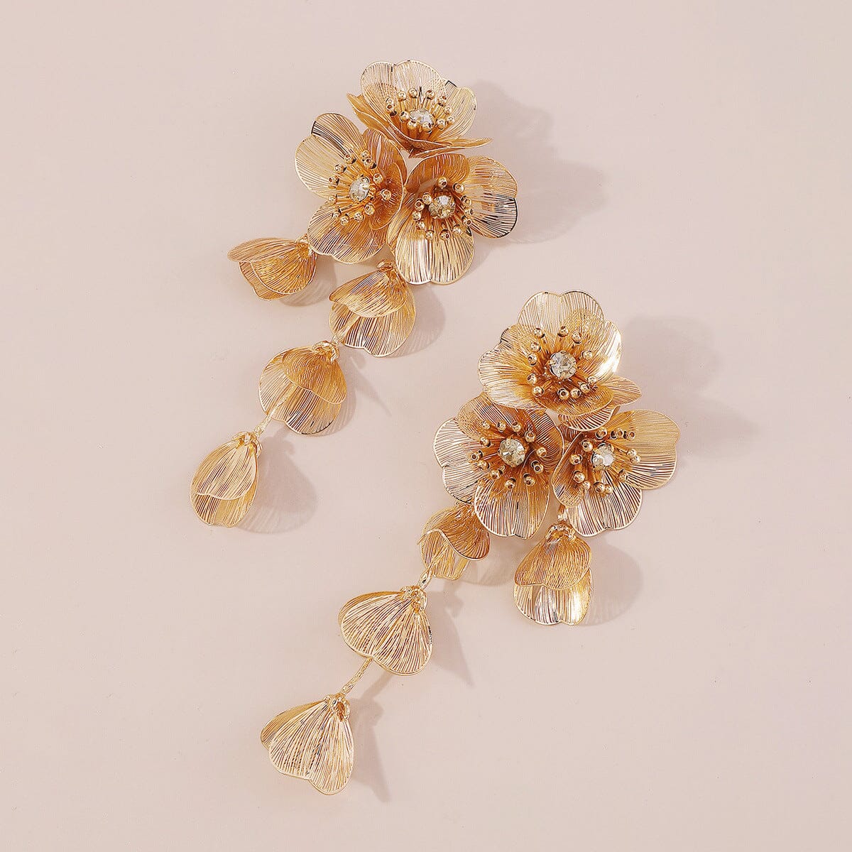 70455787e6f33bc3d42c9f6ddc961660.jpeg Fashionslee Women Francesca Flower Earrings