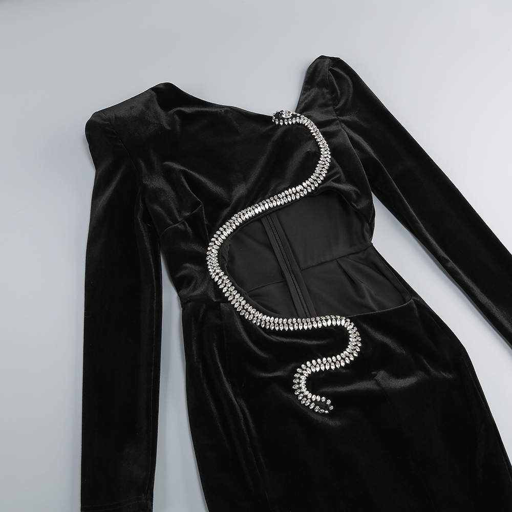 Fashionslee Women Celestial Black Velvet Long Sleeve Gown