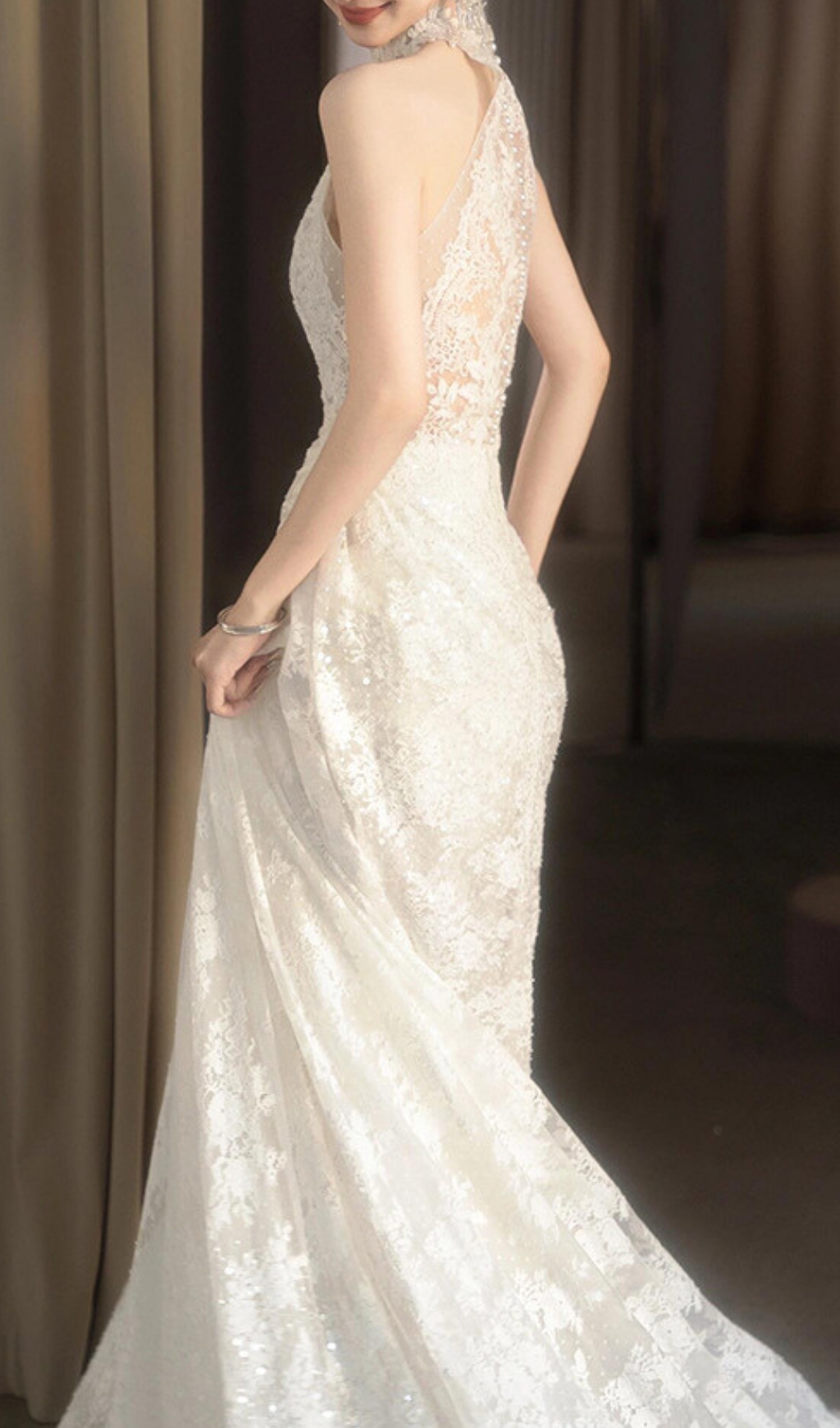 7341d9a3b93a1dd8cff0dd4c9ebc72f4.jpg Fashionslee Women Dayanara White Halter Lace Wedding Dress