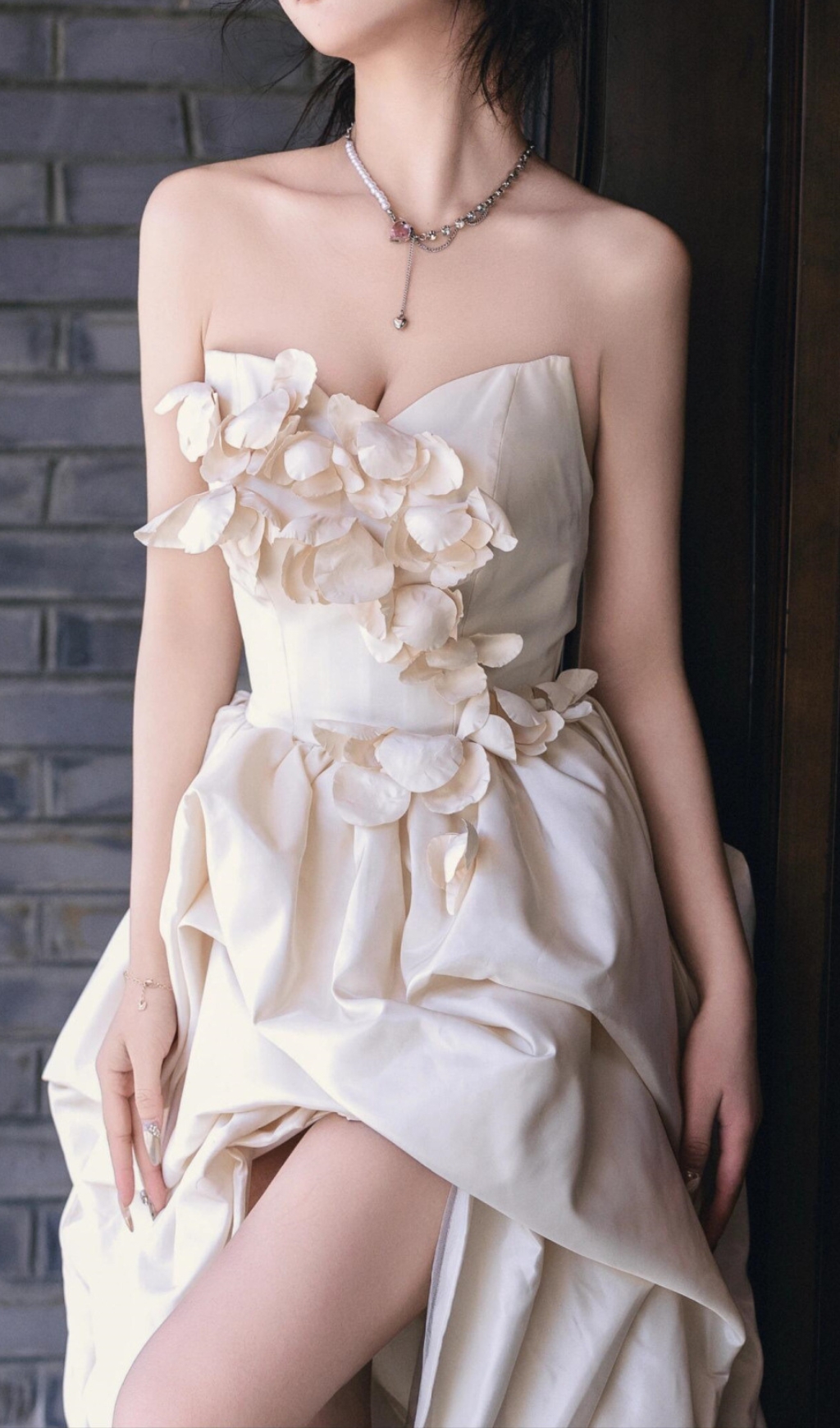 764b2ed9bf7c5bef89490c86c248c147.jpg Fashionslee Women Dalal White Strapless Petal Wedding Dress