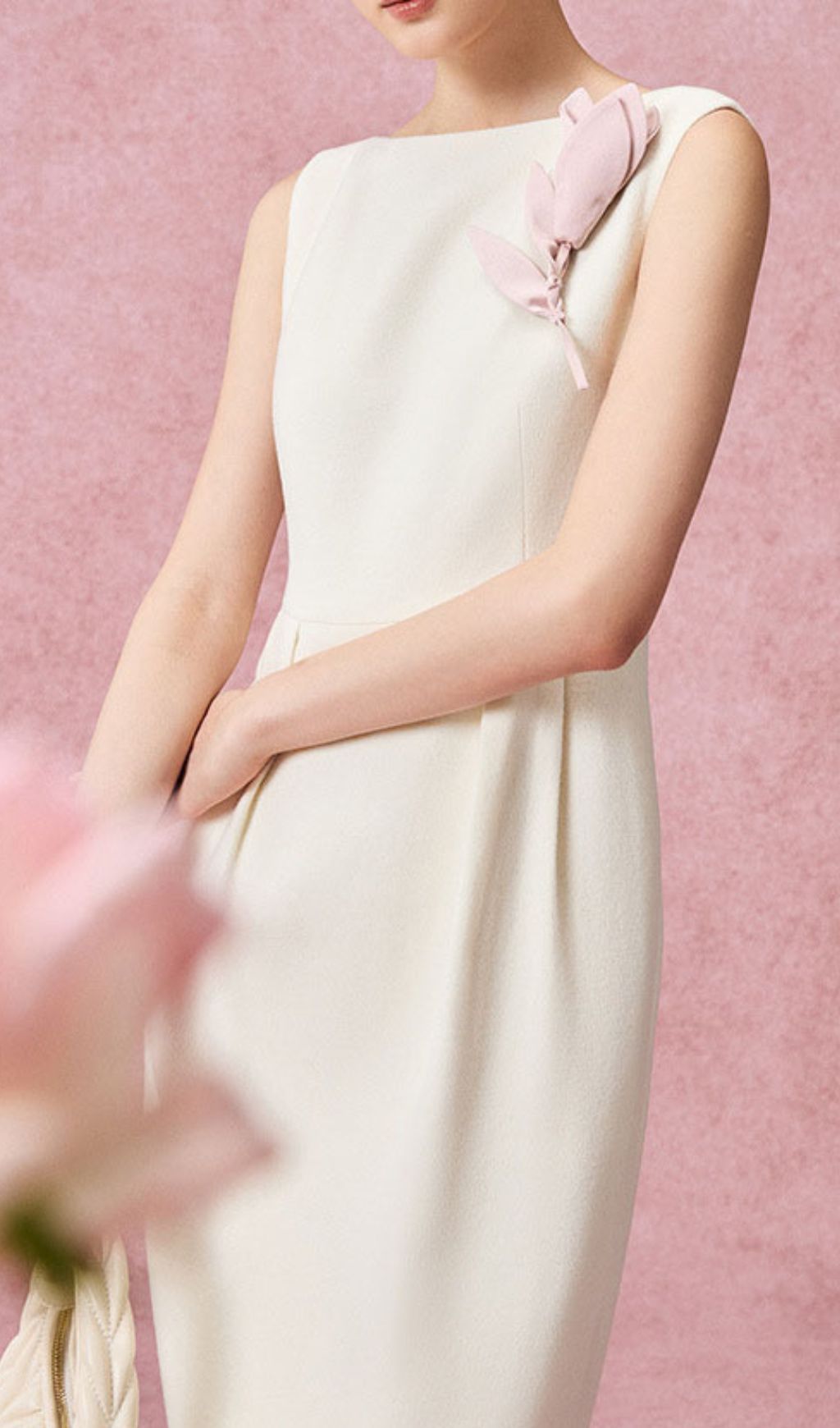76e5abfc67913b5a5c267e9cf31a1ed5.jpg Fashionslee Women Geri Sleeveless Decor Midi Dress