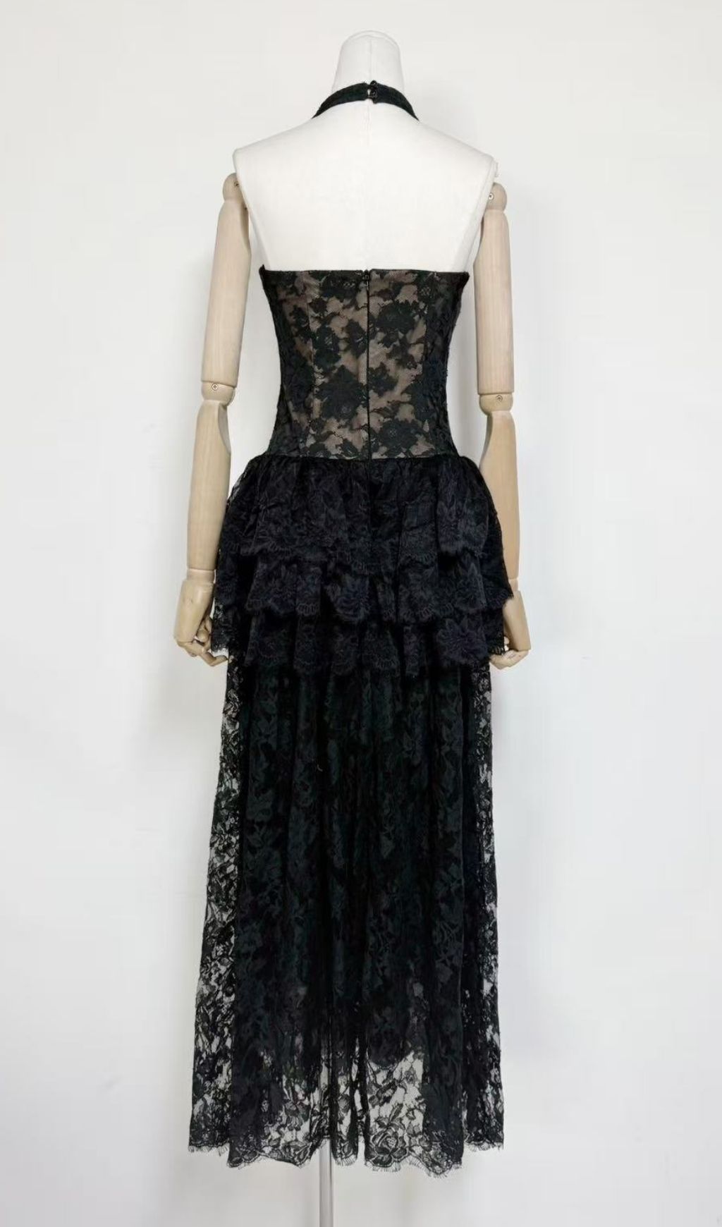 770493df4352af445f8beb8f67b221d2.jpg Fashionslee Women Kaylie Halter Lace Layered Maxi Dress