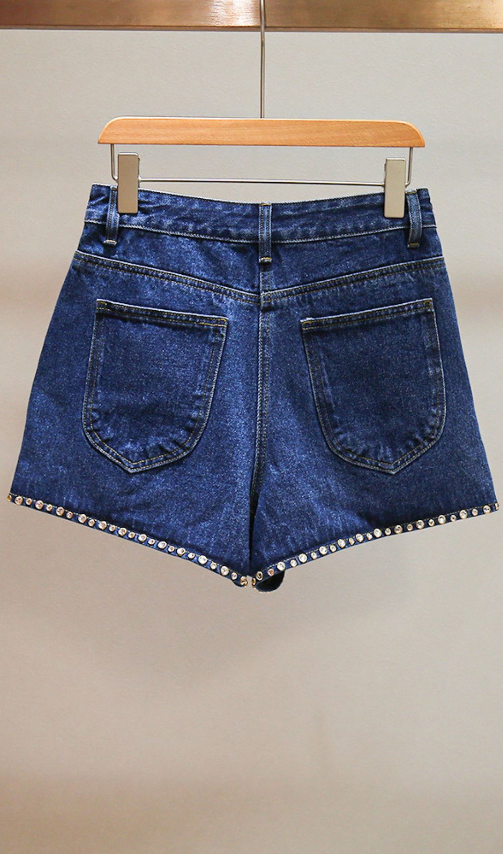 7752b11c051ab131a11e2dcd0c581fb7.jpg Fashionslee Women Rhinestone Denim Shorts