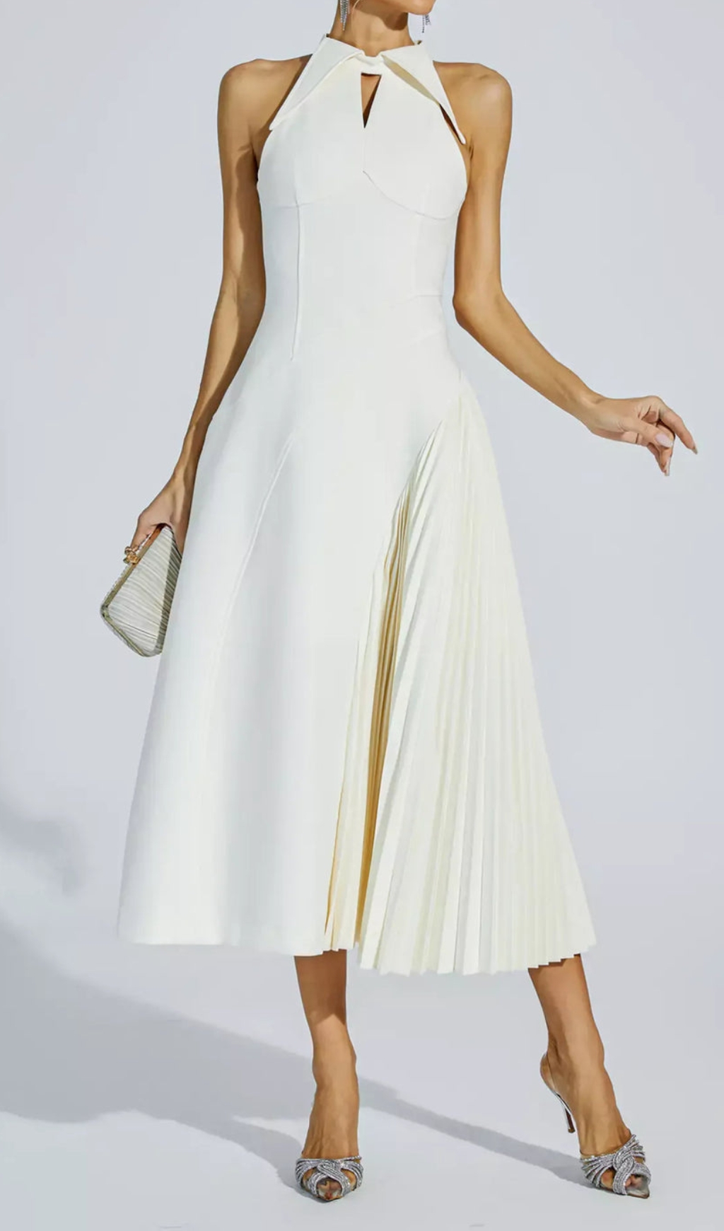 Fashionslee Women Clemency Sleeveless Pleated Midi Dress