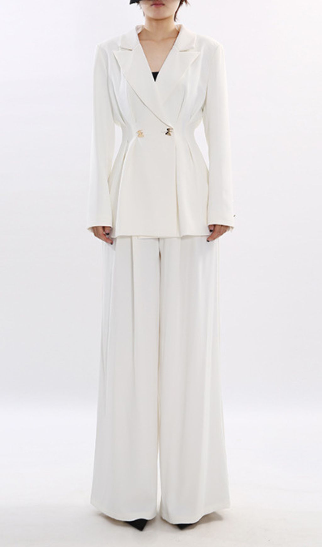 TRENDING WHITE BLAZER SET WITH WIDE-LEG TROUSERS - OWNCI TRENDING WHITE BLAZER SET WITH WIDE-LEG TROUSERS - OWNCI