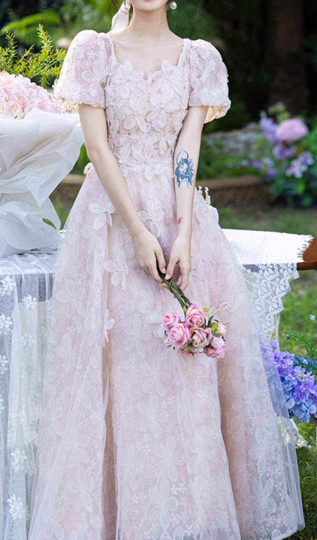 7a054aafe03eb25c412d533209f4bcfd.png Fashionslee Women Gable Flower Mesh Maxi Dress
