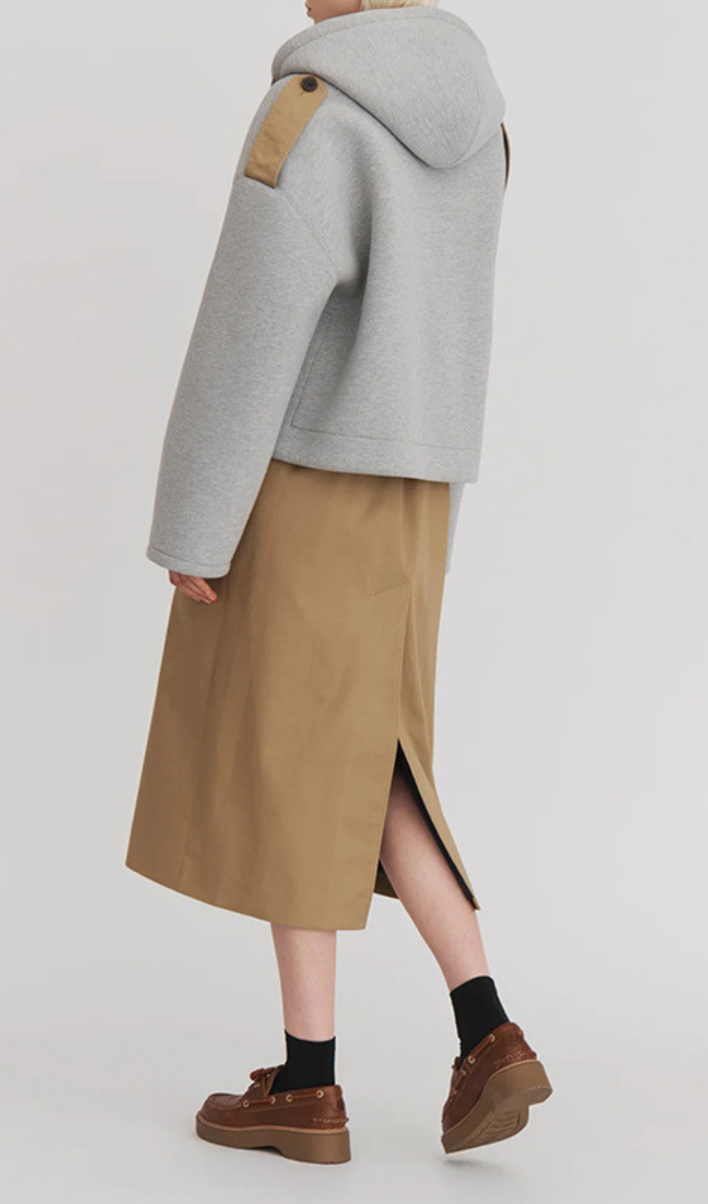 7a93645135f6f5c2dee9c4ae4b47ac93.png Fashionslee Women Gwidon Color-blocked Long Coat With A Hood