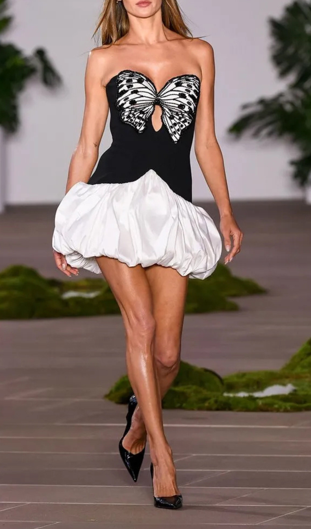 Fashionslee Women Black White Strapless Sequin Butterfly Puff Dress