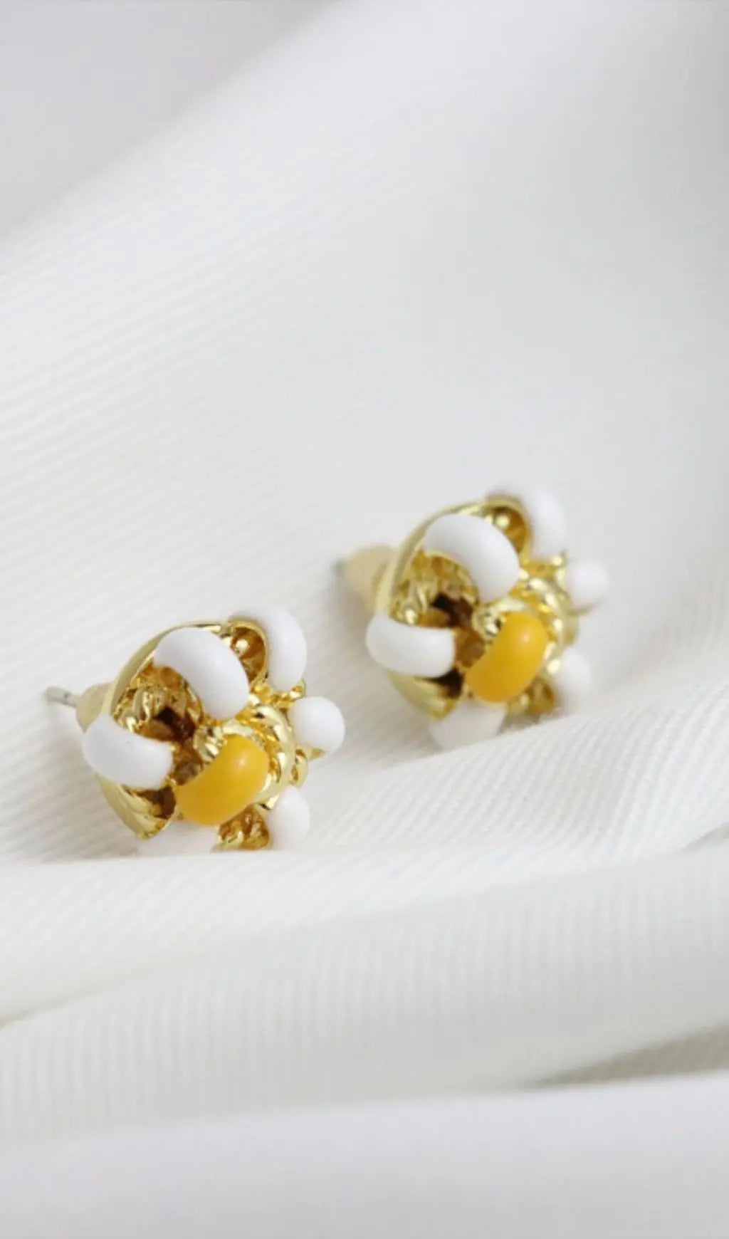 7c025c34b12c179161e680099fea6b33.jpeg Fashionslee Women 18K Gold Enamel Flower Ear Studs - Black