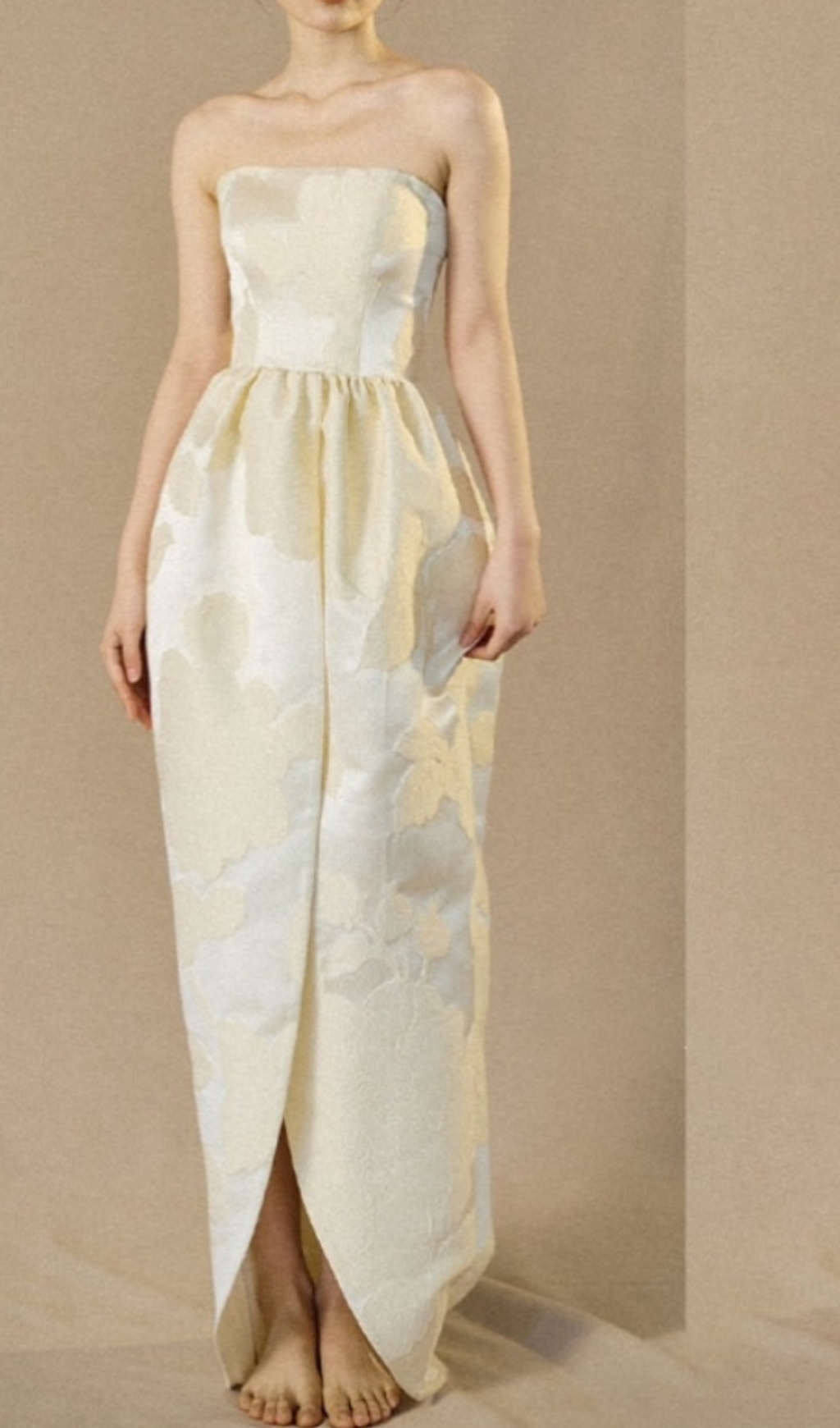 Fashionslee Women Brygida Ivory Strapless Flower Maxi Dress