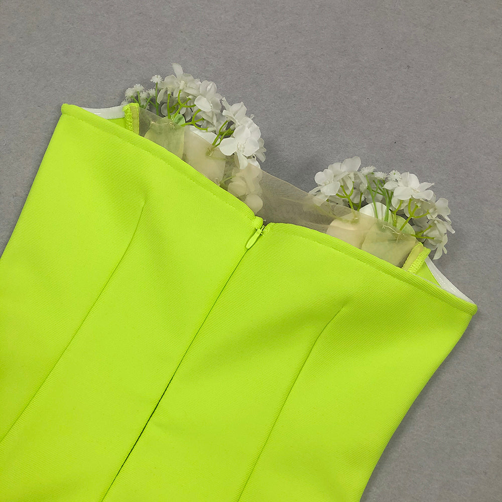 7e9a403069acbee73c325c1a8255d1de.jpeg Fashionslee Women Burleigh Green Flower Mini Bandage Dress