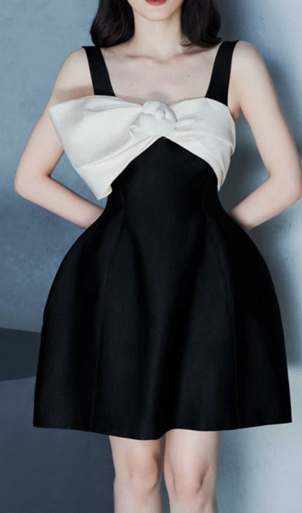 Fashionslee Women Bow Strappy Midi Dress In Black