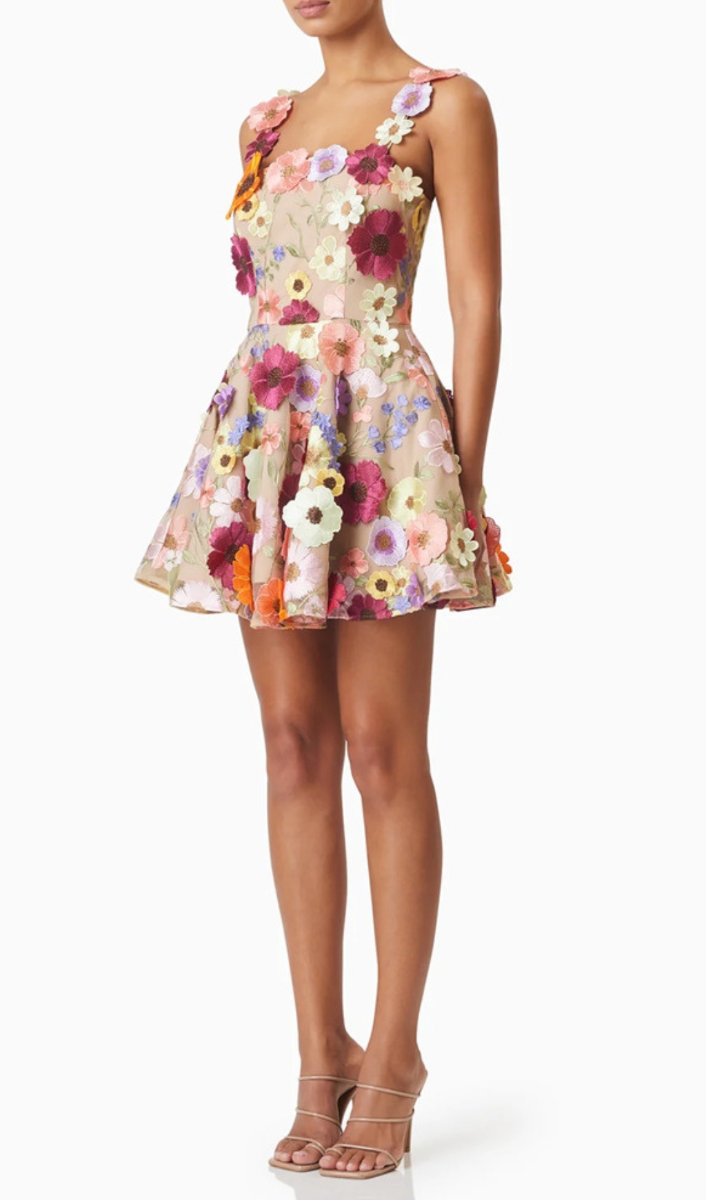 7fb1e9b8c4f99f90251d13959f53ae10.jpg Fashionslee Women Deva Flower Embellished Mini Dress