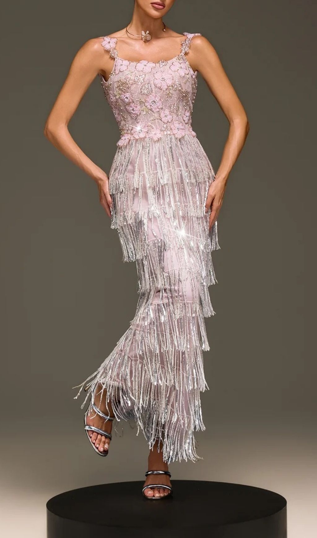 7fb5b9264f6ca205499fd46ae251d01d.jpg Fashionslee Women Heldris Fringe Sequin Flower Maxi Dress