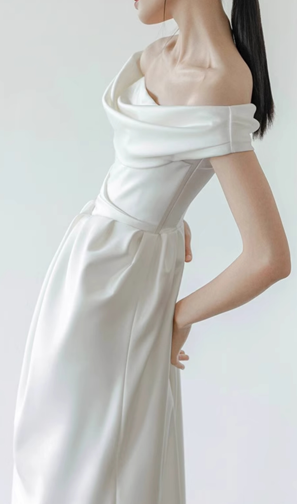 Fashionslee Women Femke White Off-Shoulder Wedding Dress