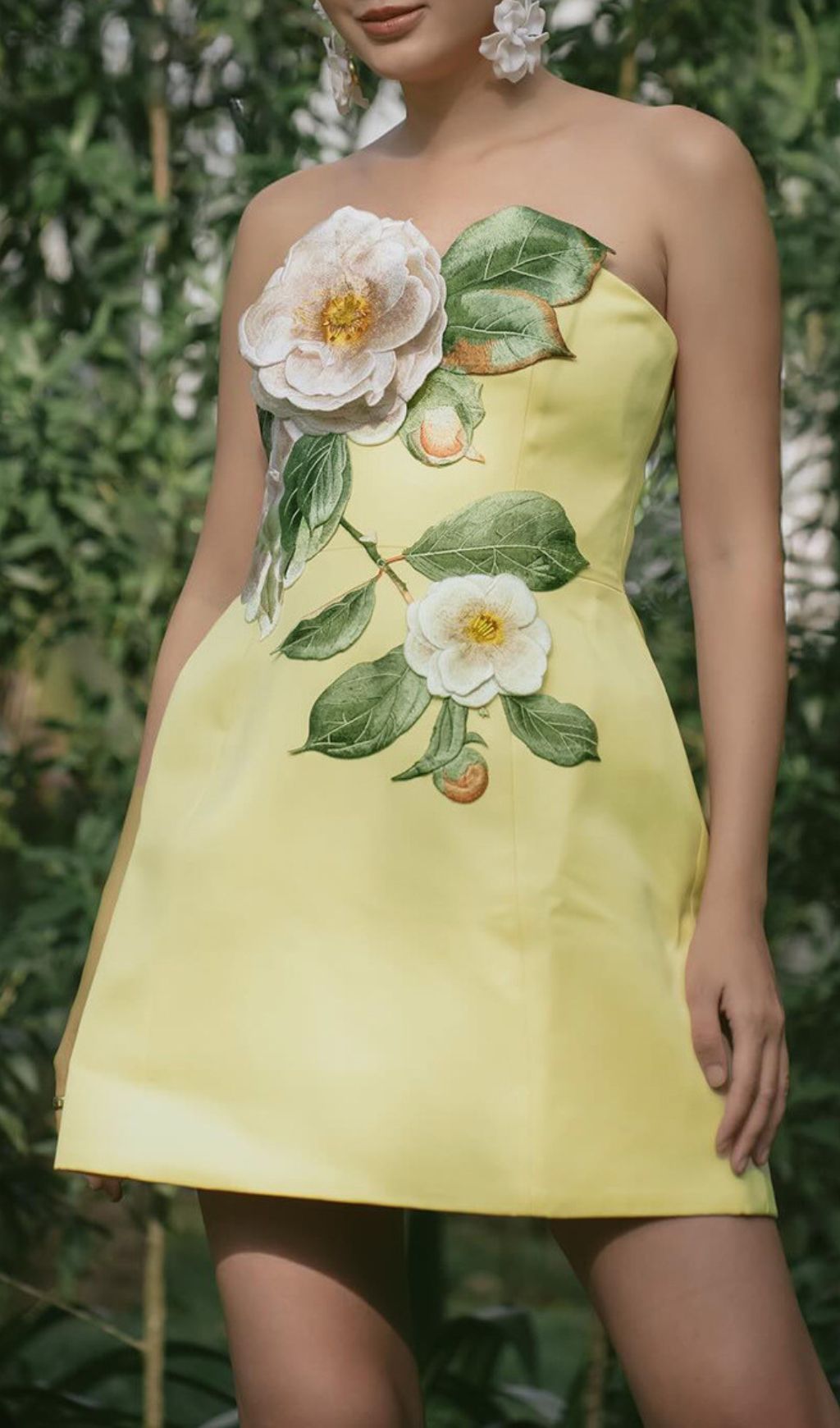 Fashionslee Women Gauri Strapless 3D Flower Mini Dress